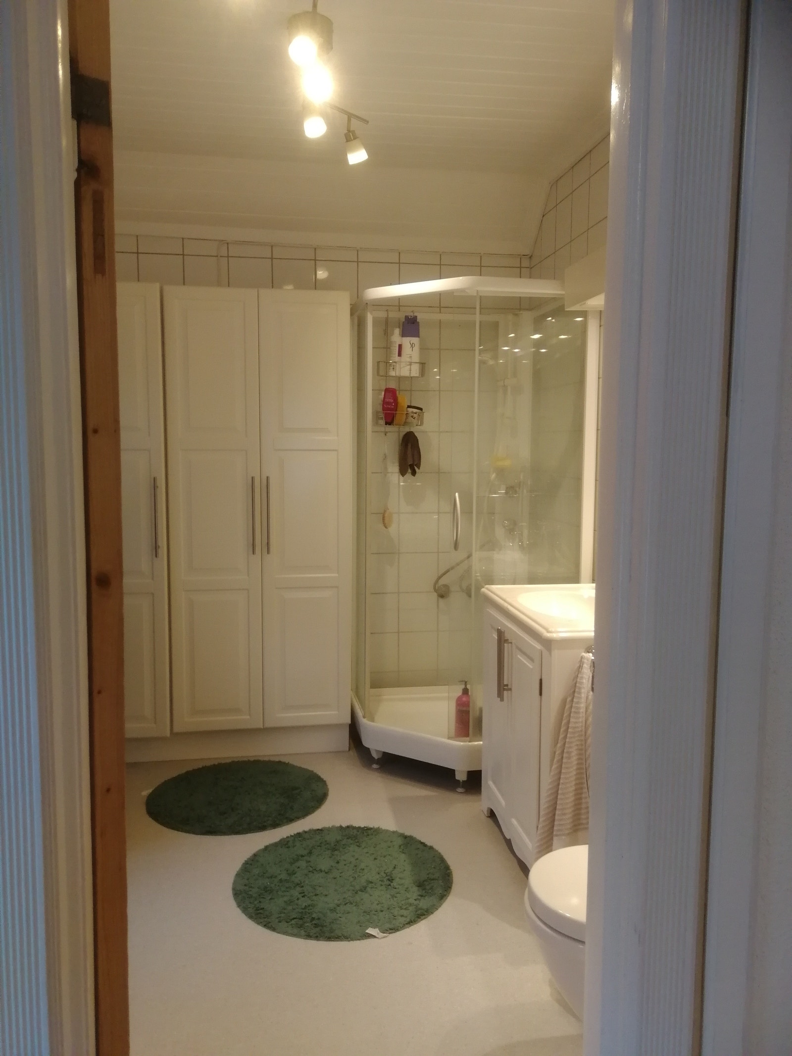 Bad med WC Galleribilde