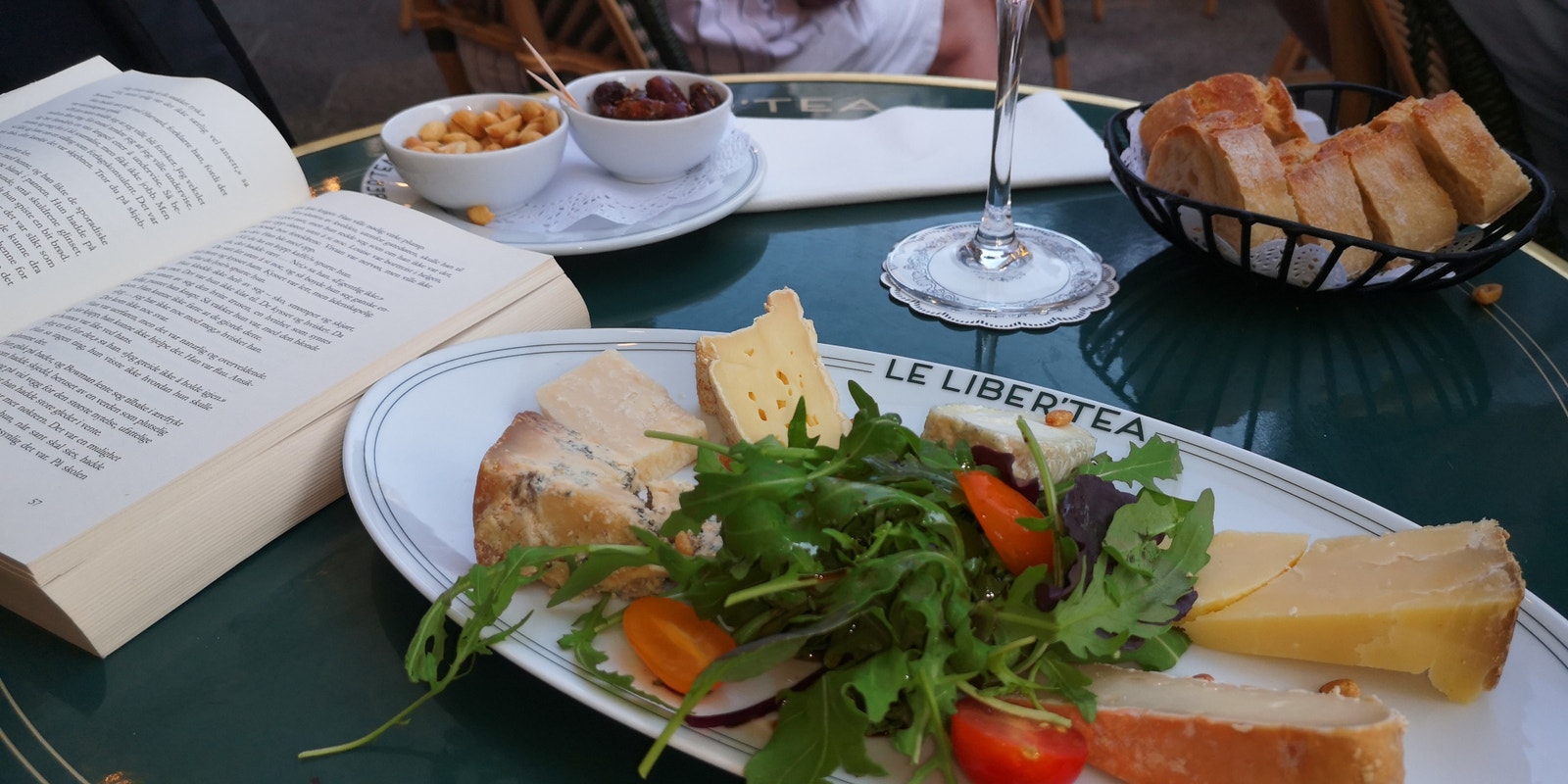 Place Magenta Galleribilde