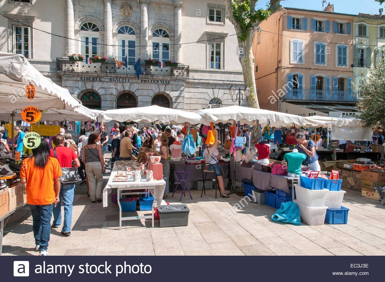 Marked Lorgues Galleribilde