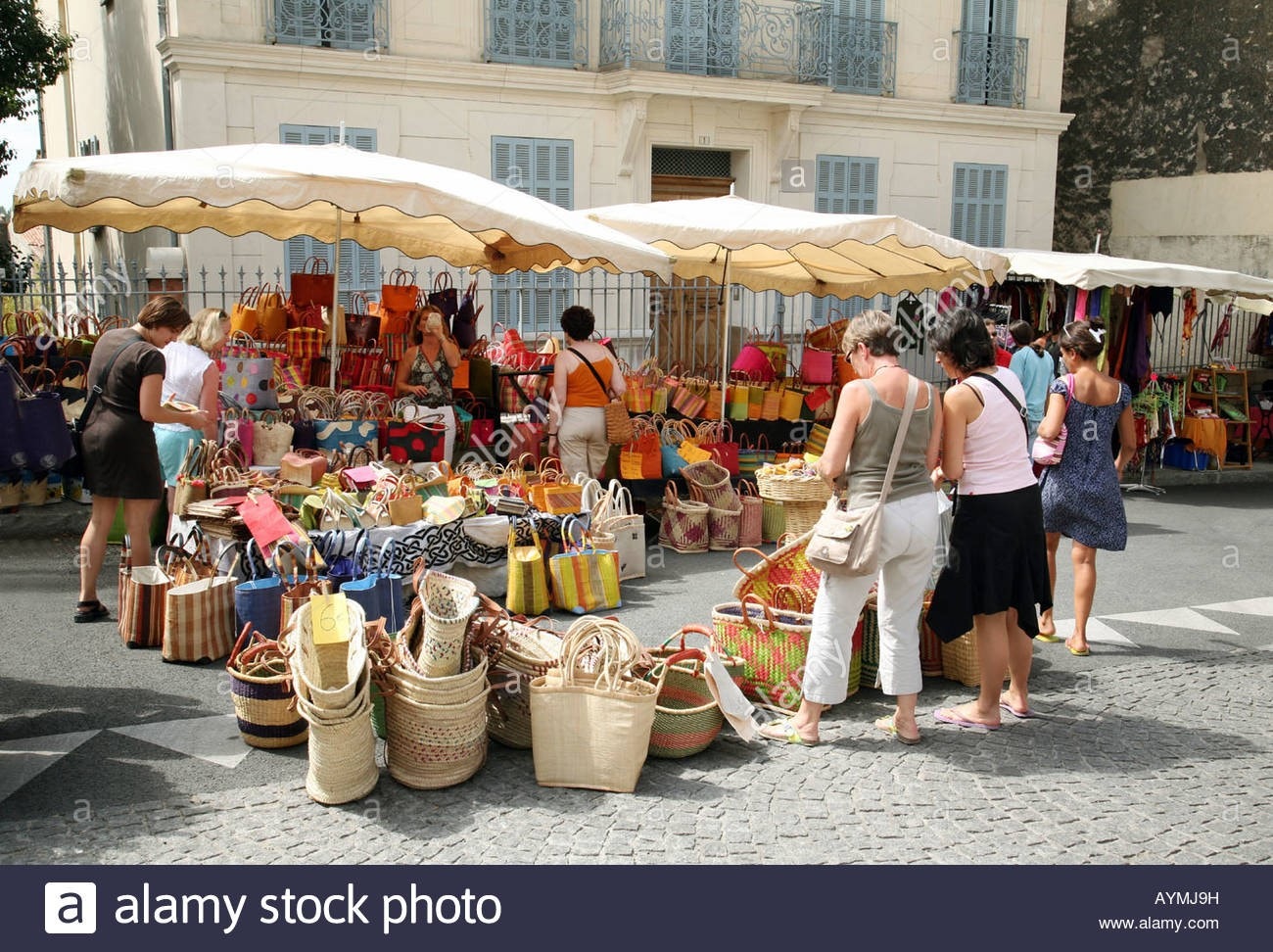 Marked Lorgues Galleribilde