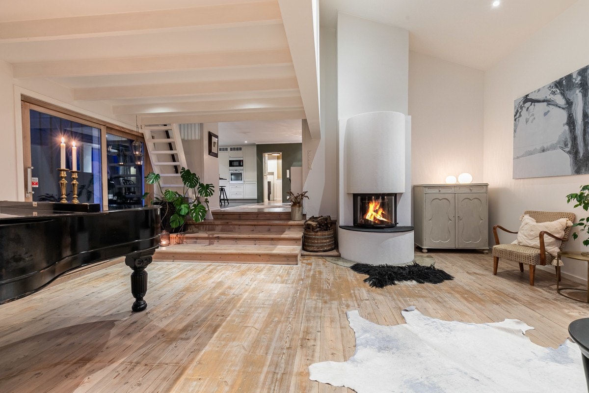 Stuen har forskjelige nivåer. Galleribilde