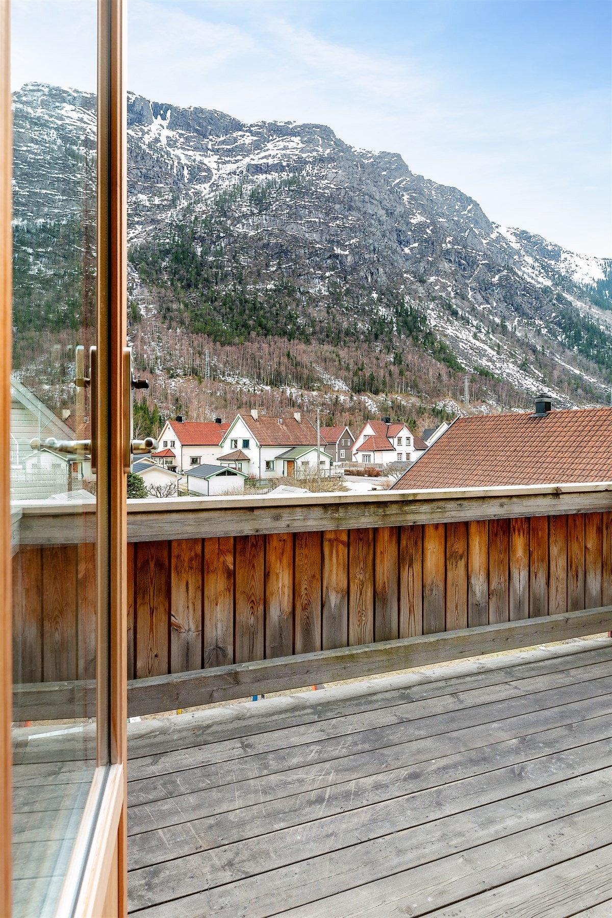 Sørvendt veranda på ca. 5 m2 Galleribilde