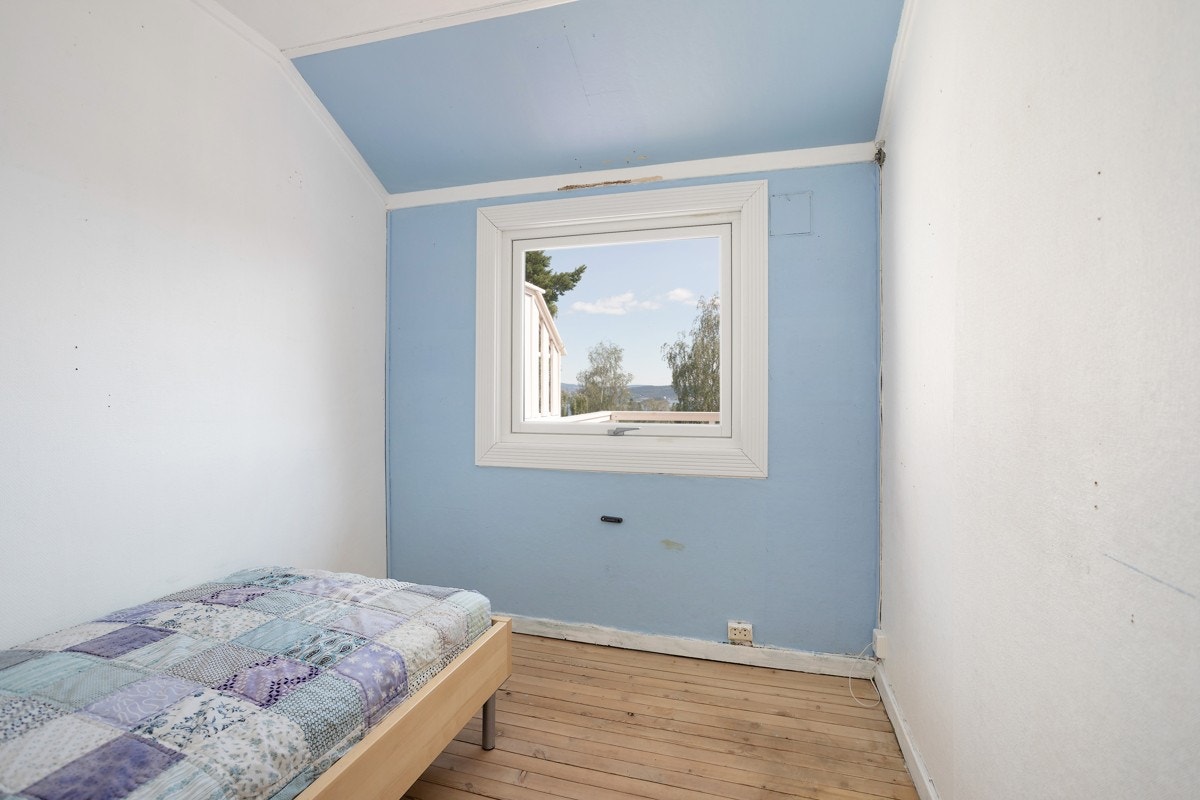 Vindu som vender ut mot veranda Galleribilde