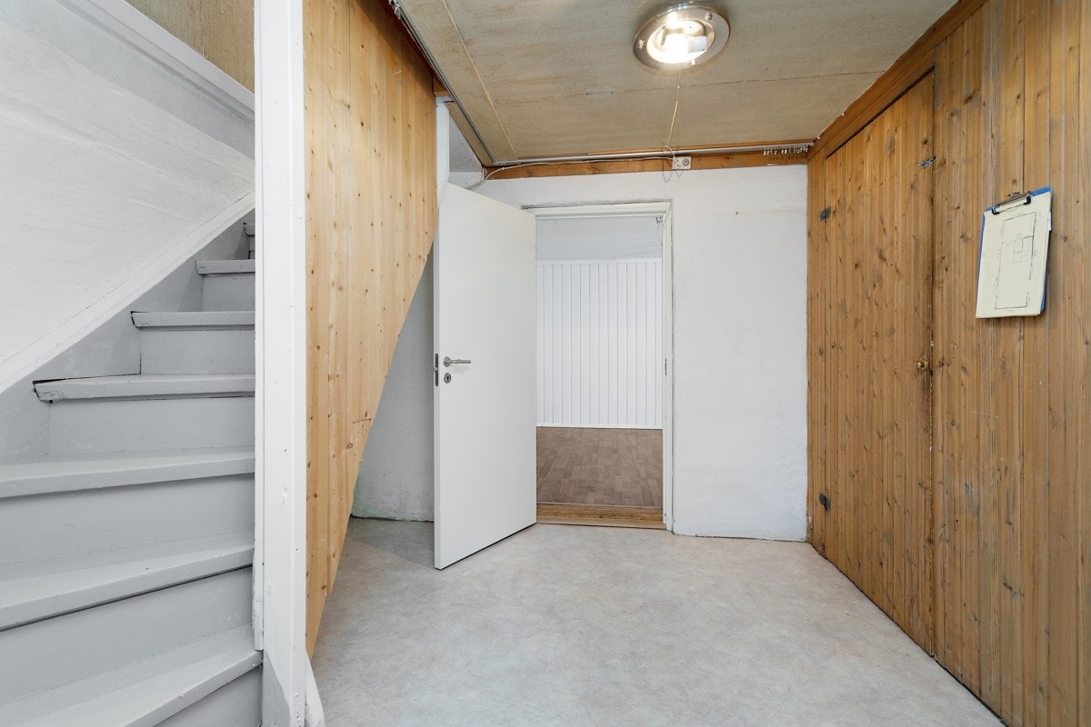 Trapperom kjeller Galleribilde