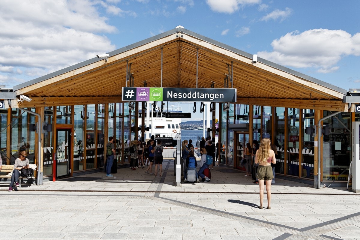 Fra Nesoddtangen går fergen direkte til Oslo Galleribilde