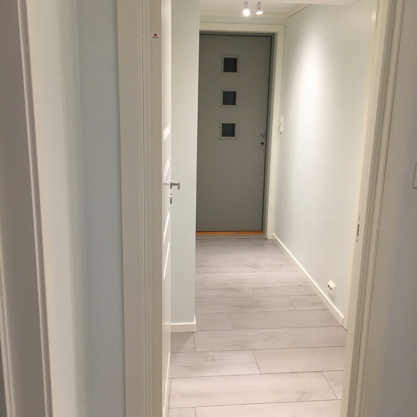 Gang med egen inngang Galleribilde