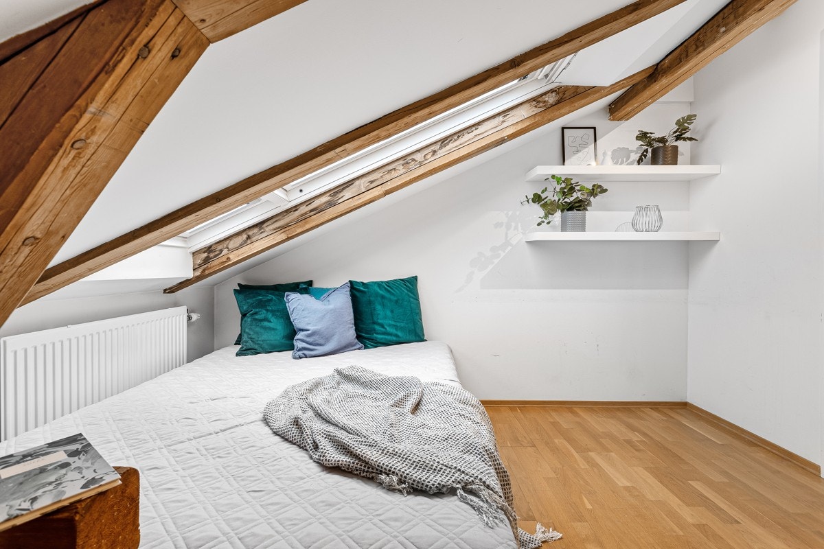 Soverom 3 med vindu mot vest. Galleribilde