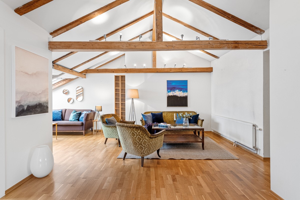 Flotte takbjelker i himlingen. Galleribilde