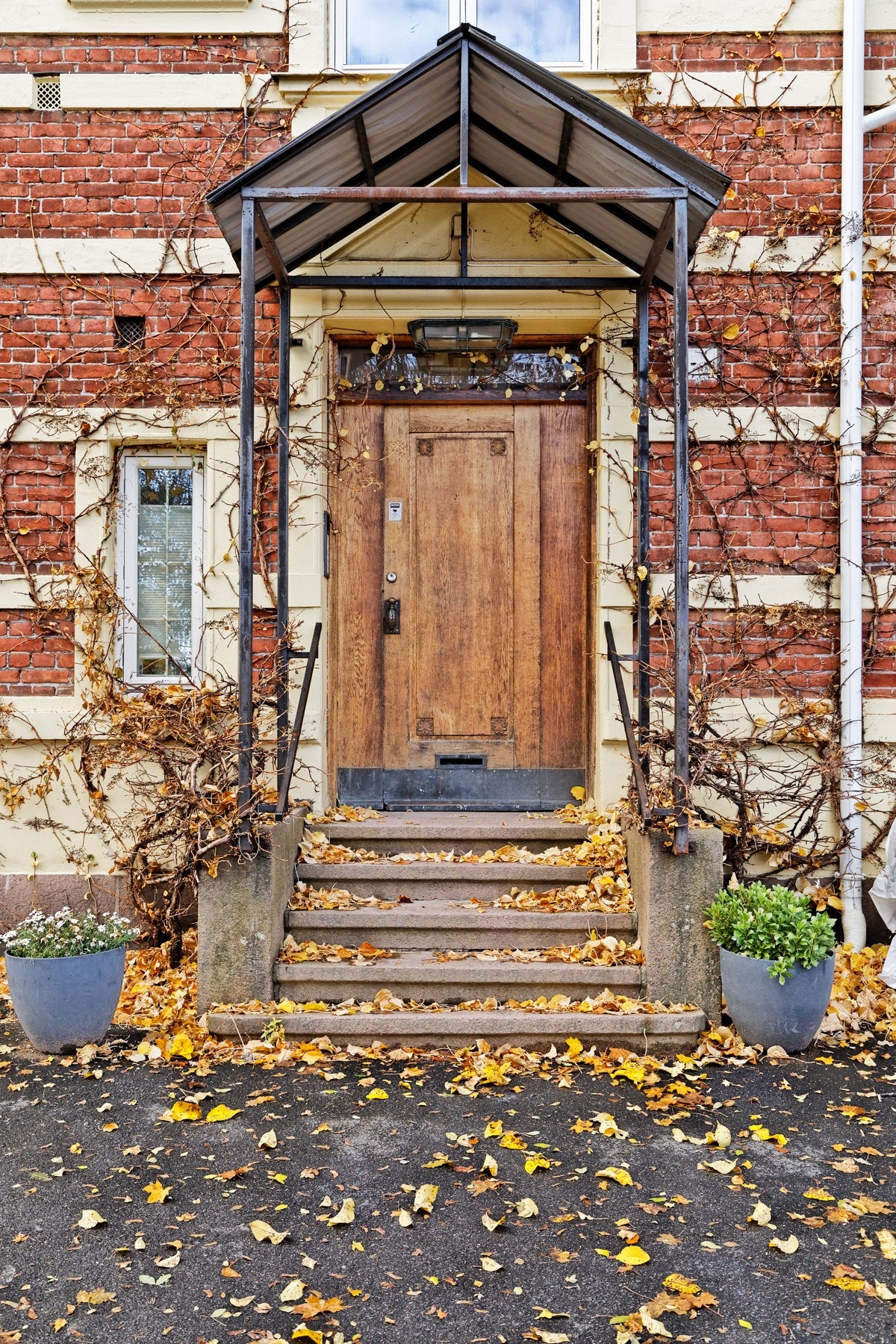 Inngangspartet for 4 (av 5) leilighetene. Galleribilde