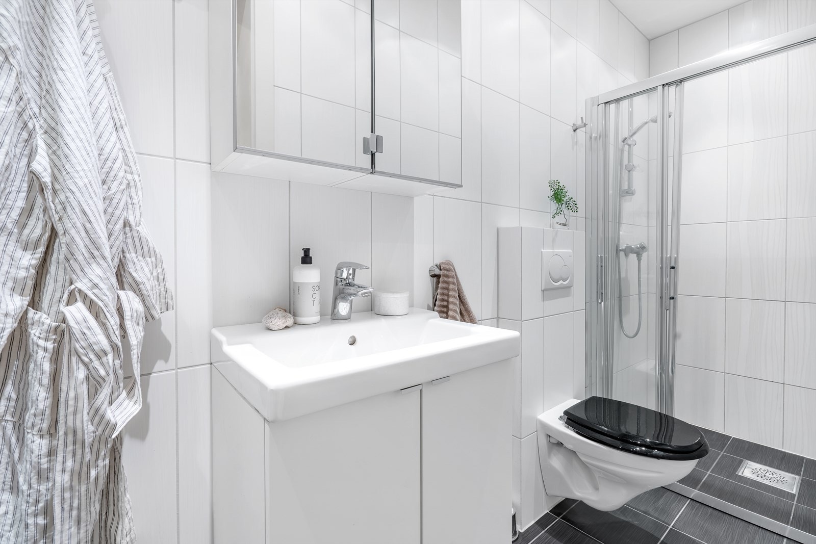 Pent bad fra 2009, da leiligheten ble bygget om fra det som tidligere var et næringslokale Galleribilde