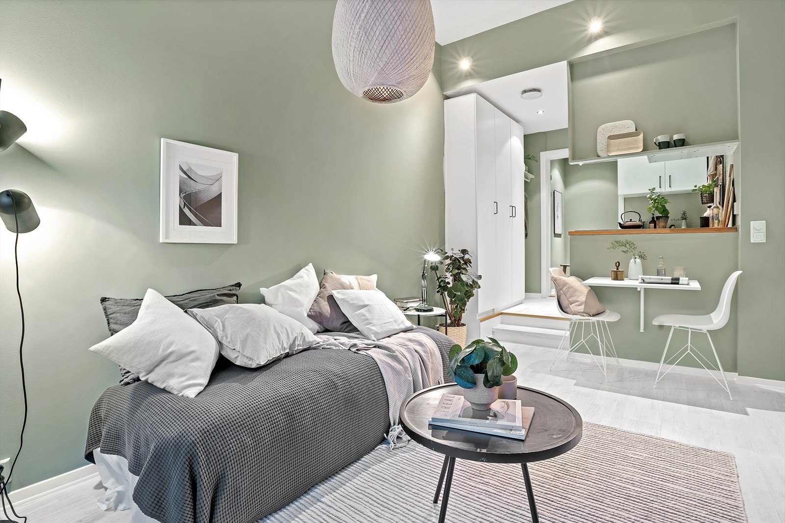 Nye lamper i stue innstallert av elektriker i 2019 Galleribilde