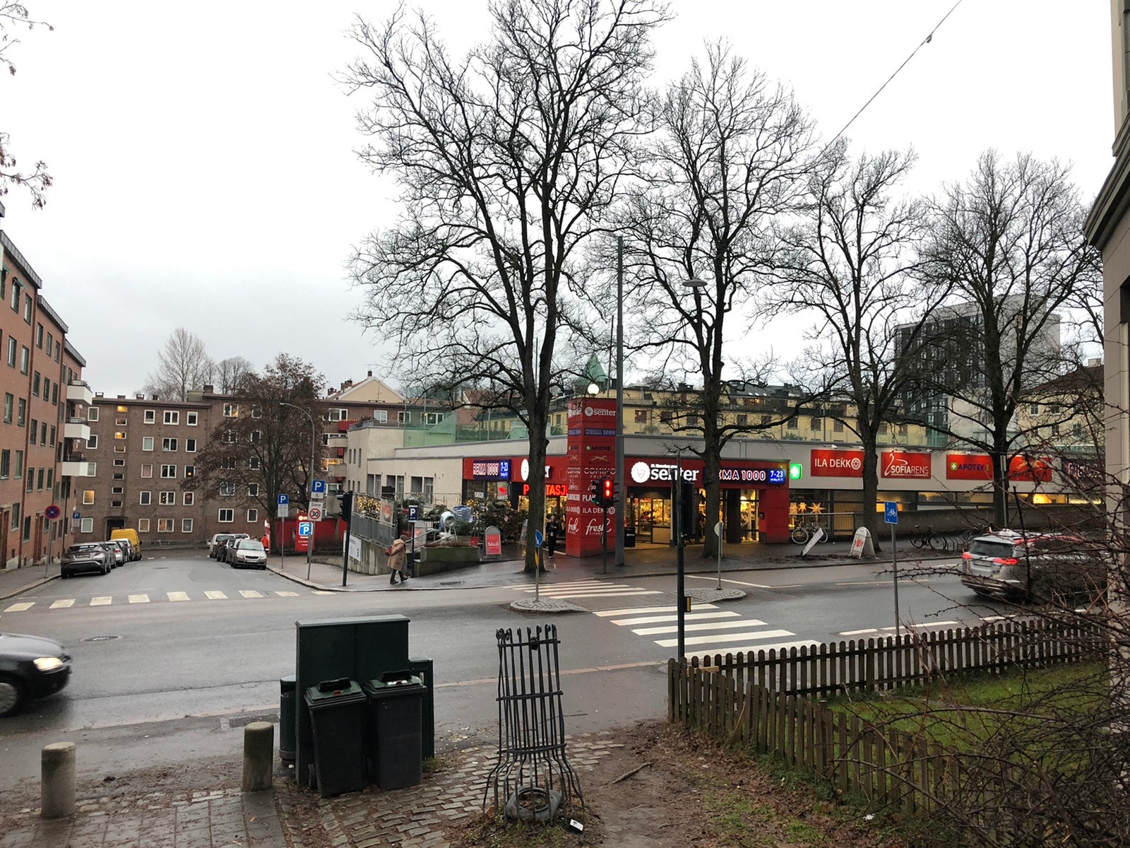 kort avstand til buss og Rema Galleribilde