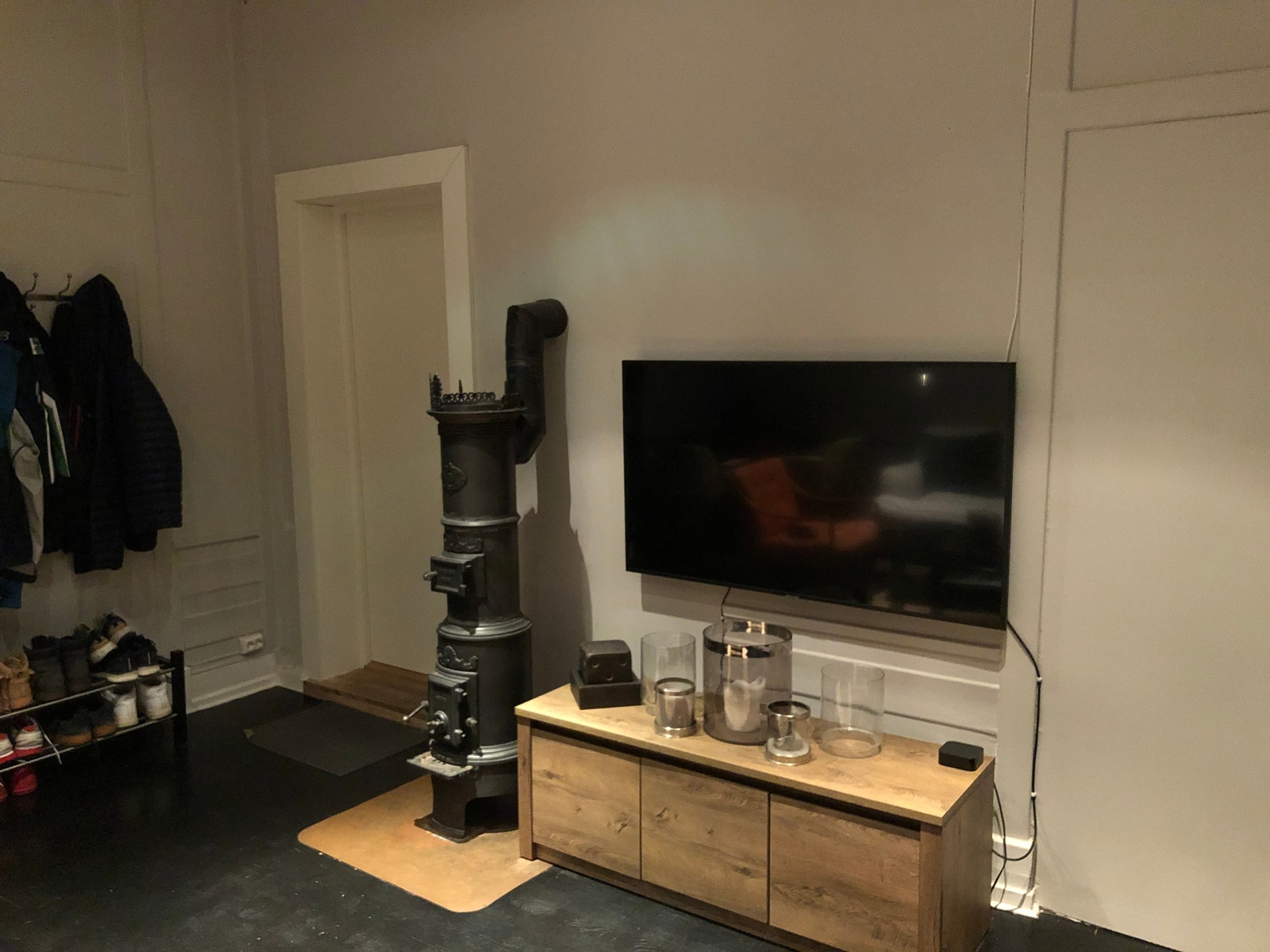 TV and internet included Galleribilde