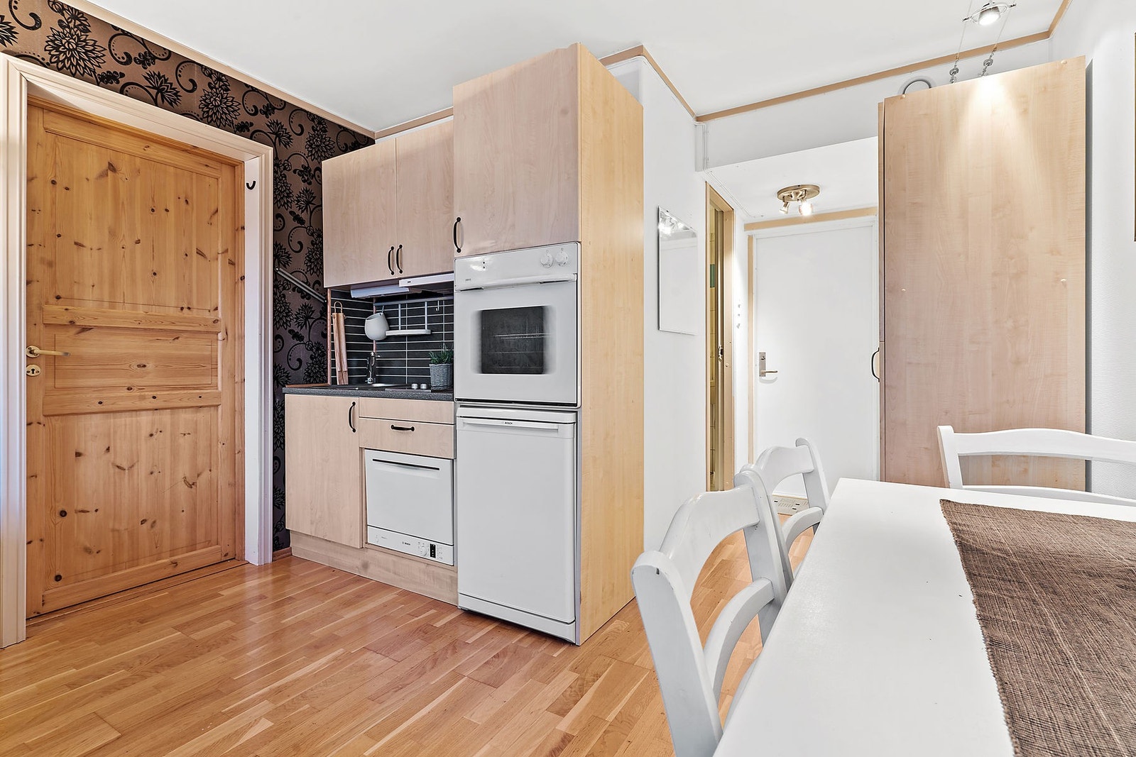 God planløsning og prisgunstig 2- roms leilighet på 35 kvm. Galleribilde