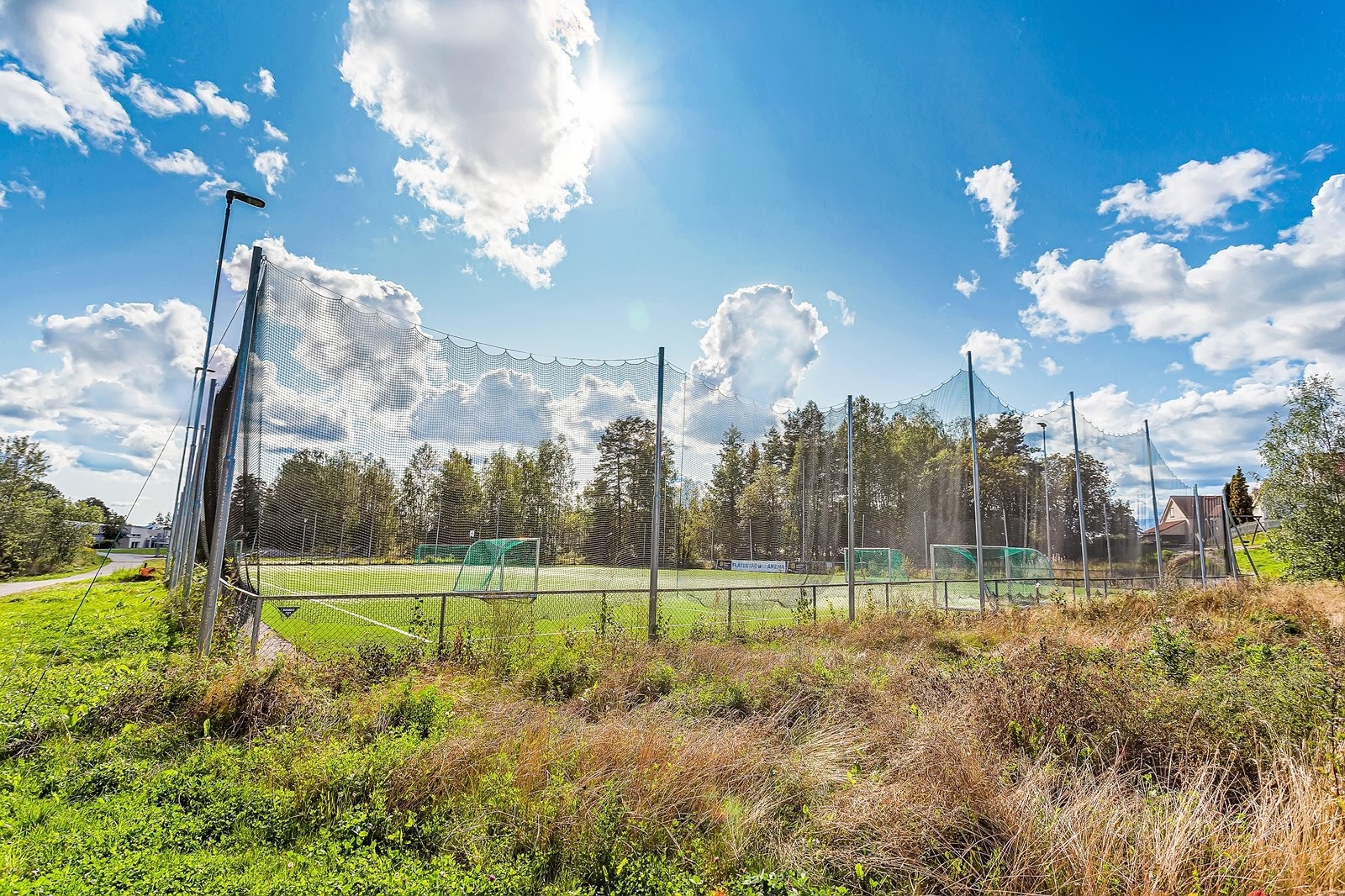Kort vei til idrettsanlegg. Oppegård kommune er kjent for meget gode idrettstilbud til barn og unge. Galleribilde