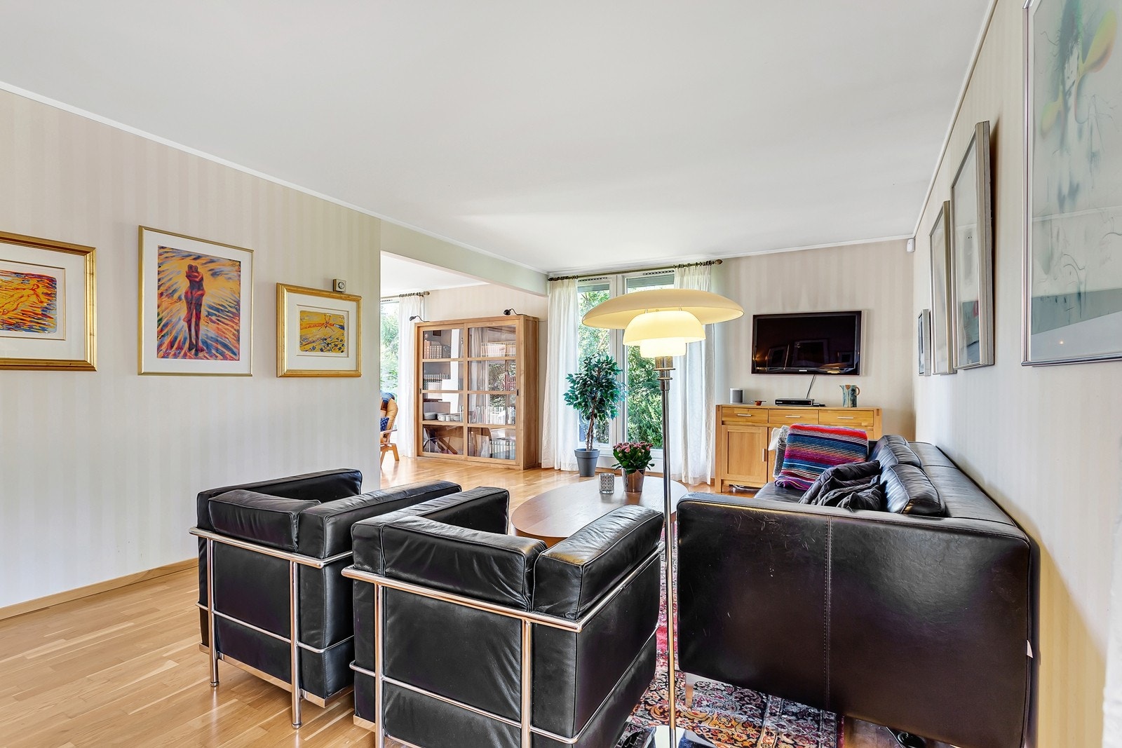 Tv-stue. Galleribilde