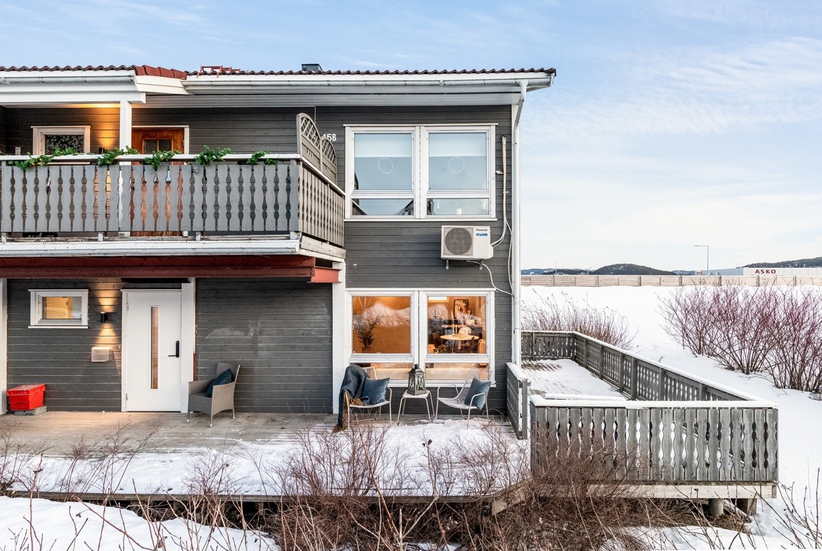 Parkering i garasje med mulighet for etablering av elbillader. Galleribilde