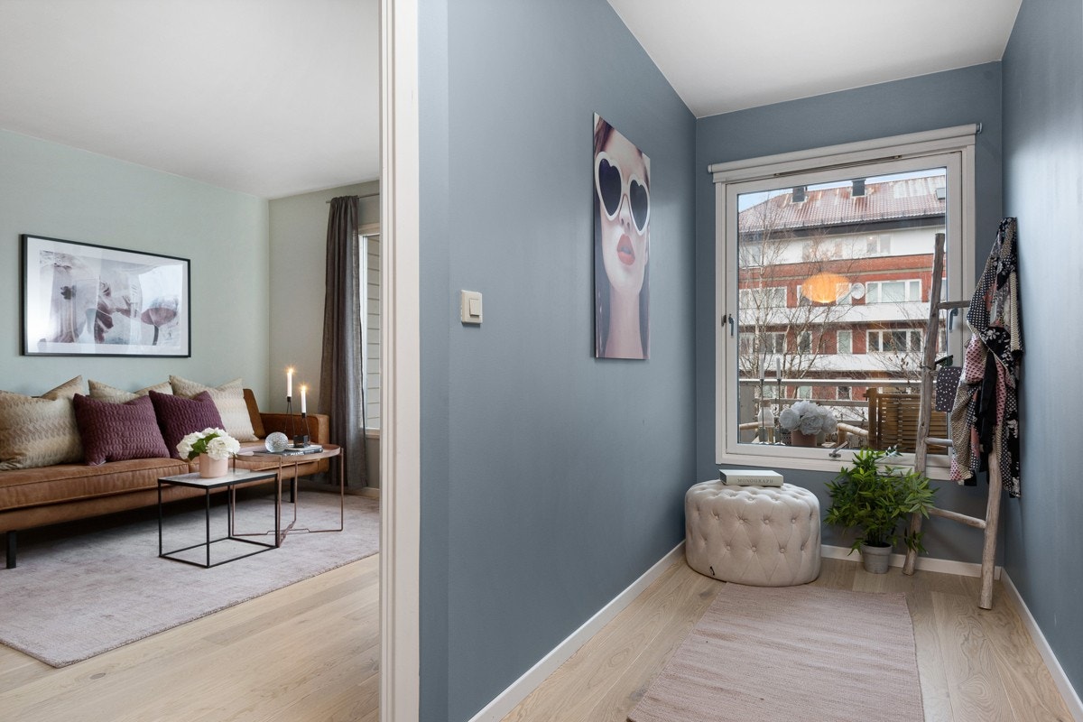 - Rommet vender mot felles hage og internveier - Galleribilde