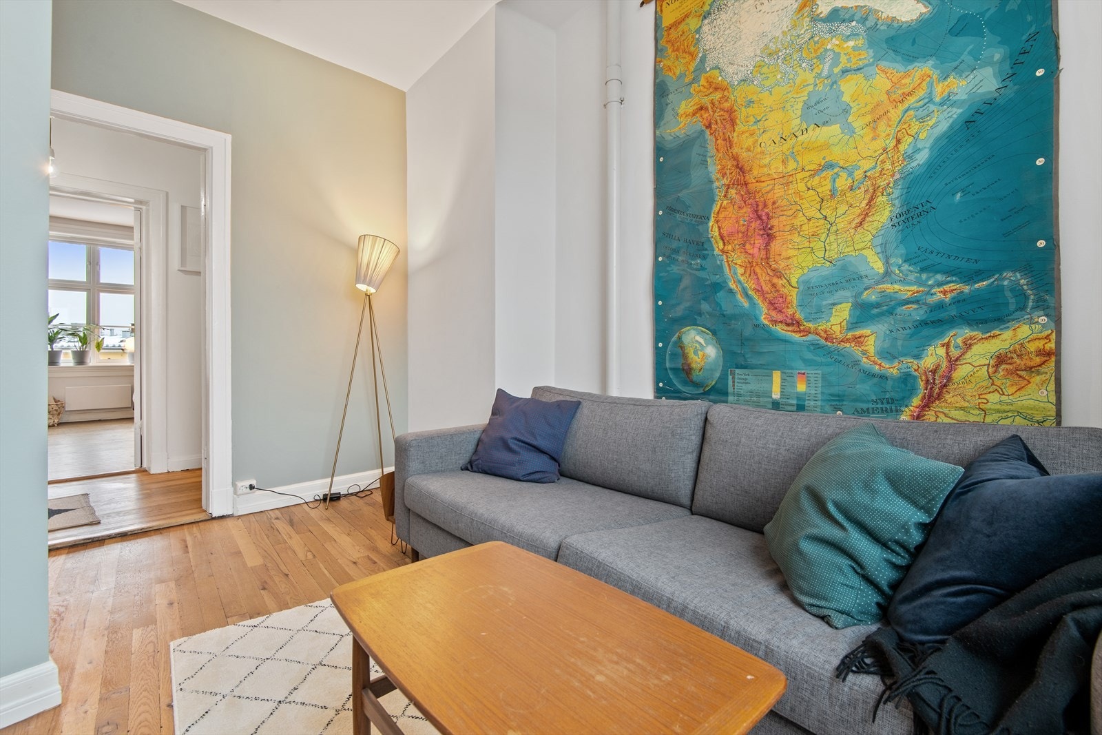 Her er det fin parkett og lekre overflater i moderne farger Galleribilde