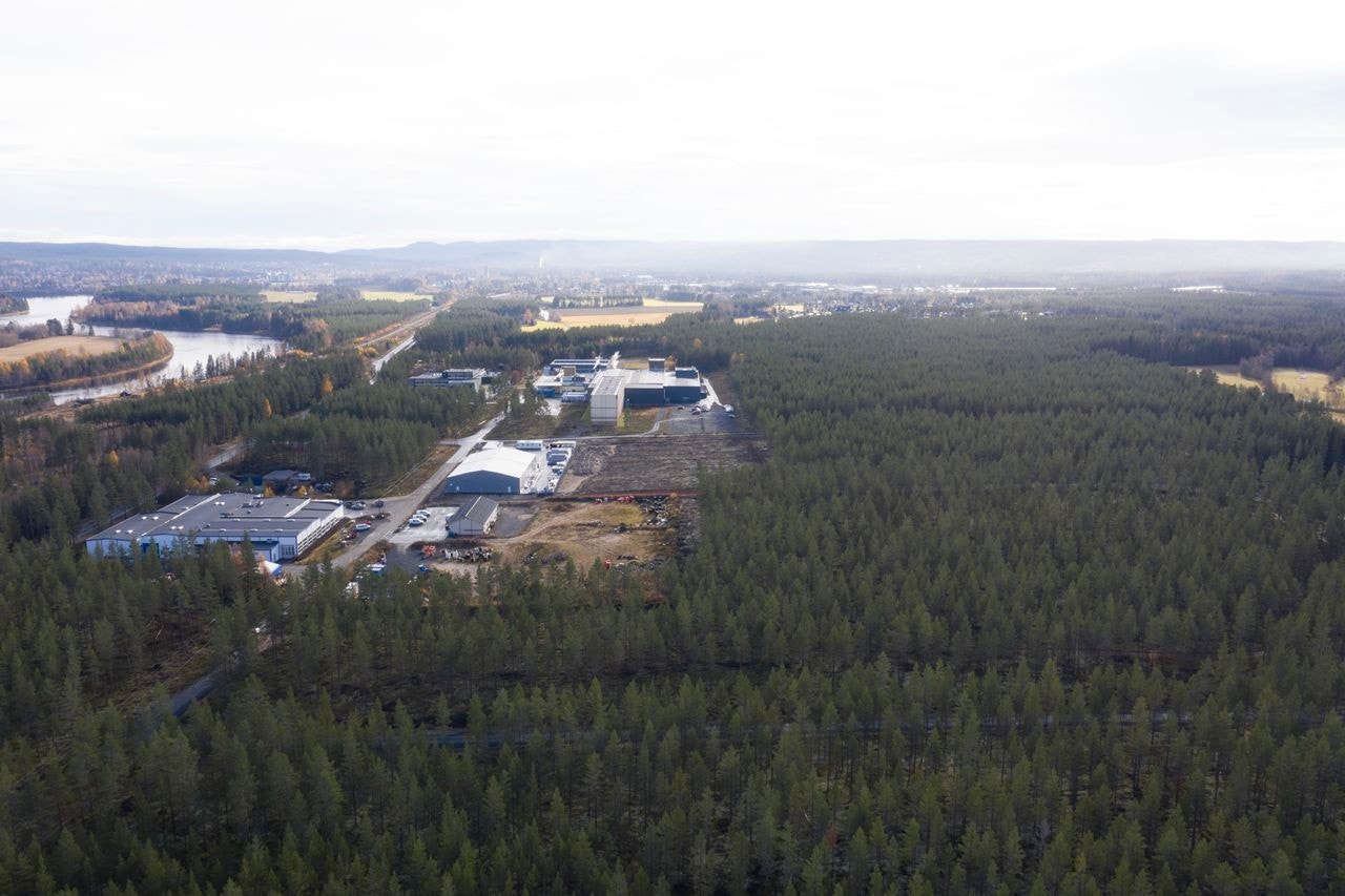 Grundsetmoen har en rekke etablerte virksomheter, i tillegg til mye ledig tomteareal med infrastruktur. Galleribilde