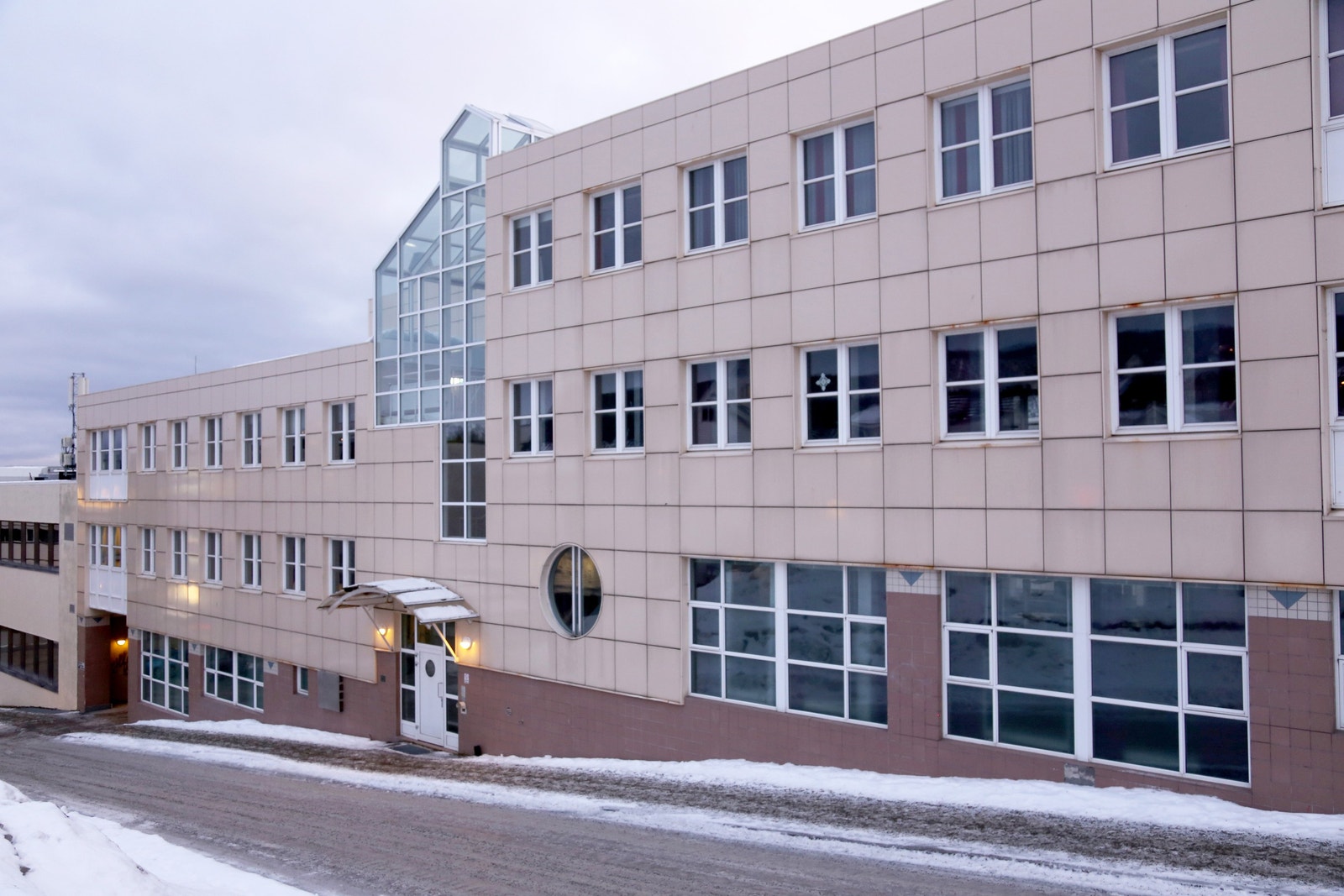 Fasade - Asbjørn Selsbanes gate 3. Attraktive og moderne eiendom med mange muligheter. Galleribilde