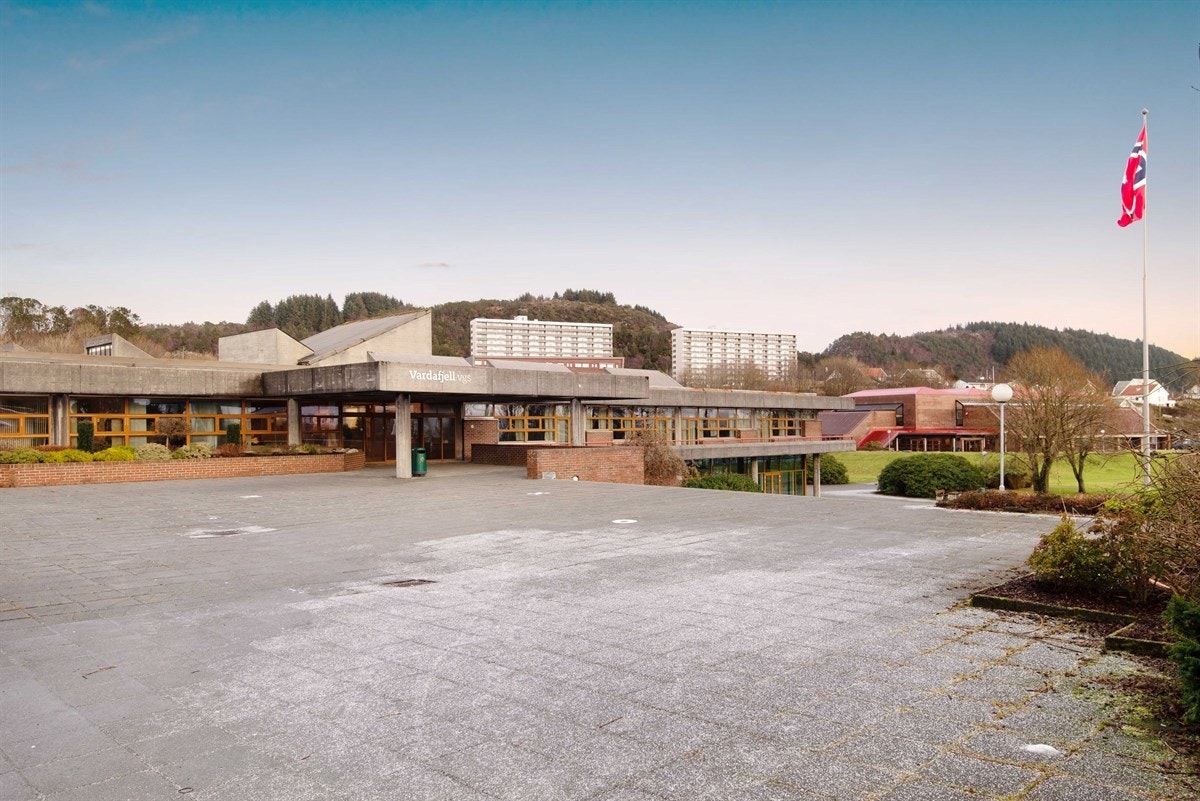 Nærområde - Vardafjell videregående skole Galleribilde