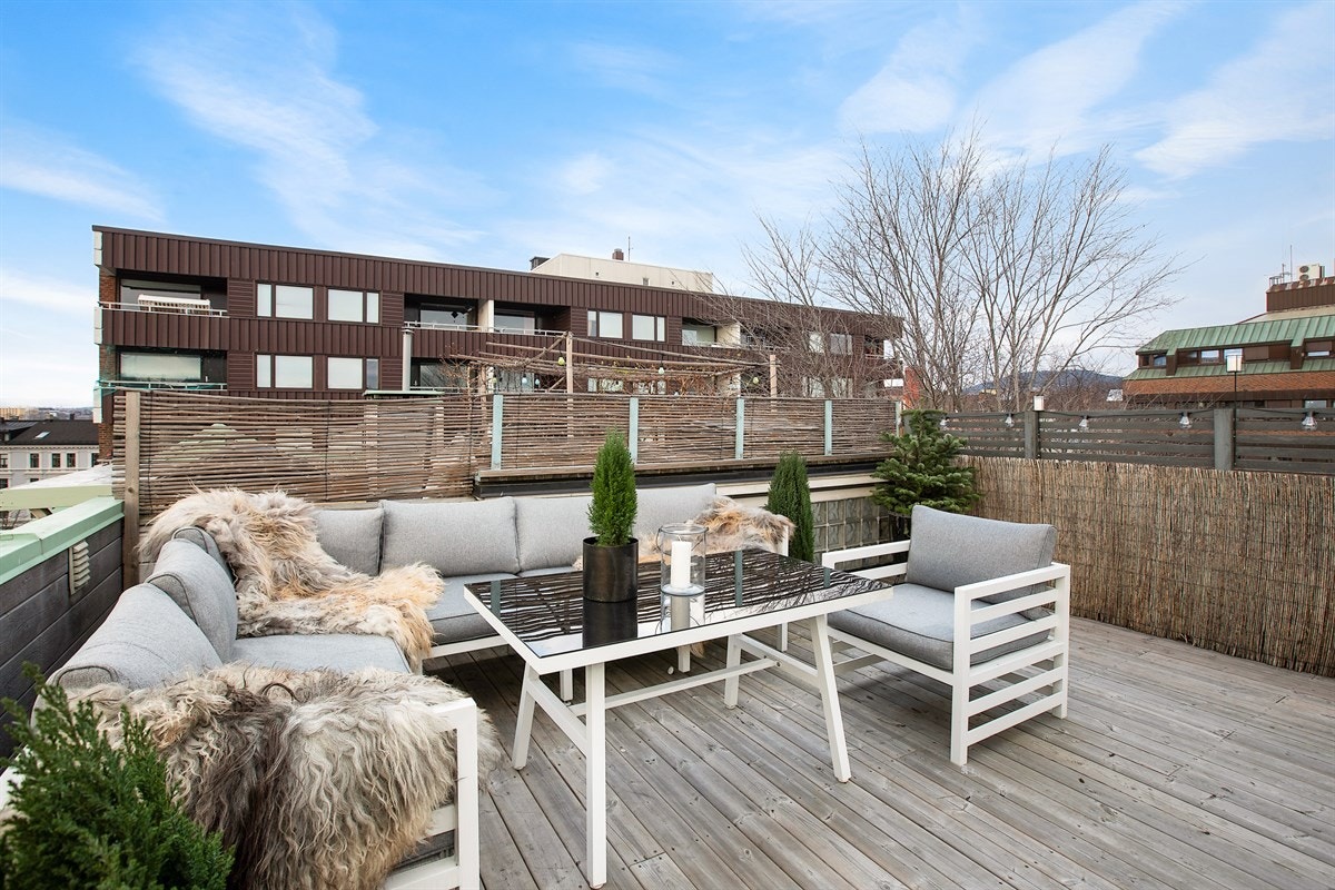 En utrolig sosial plass! Hva med 17.mai frokosten her? Eller nyttårsfeiringen? Galleribilde