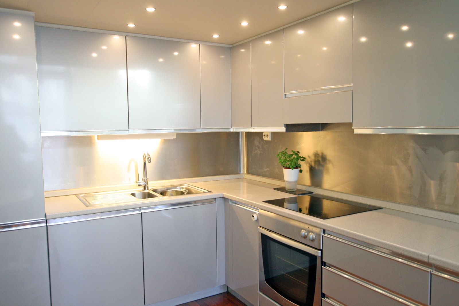 Stort kjøkken Galleribilde