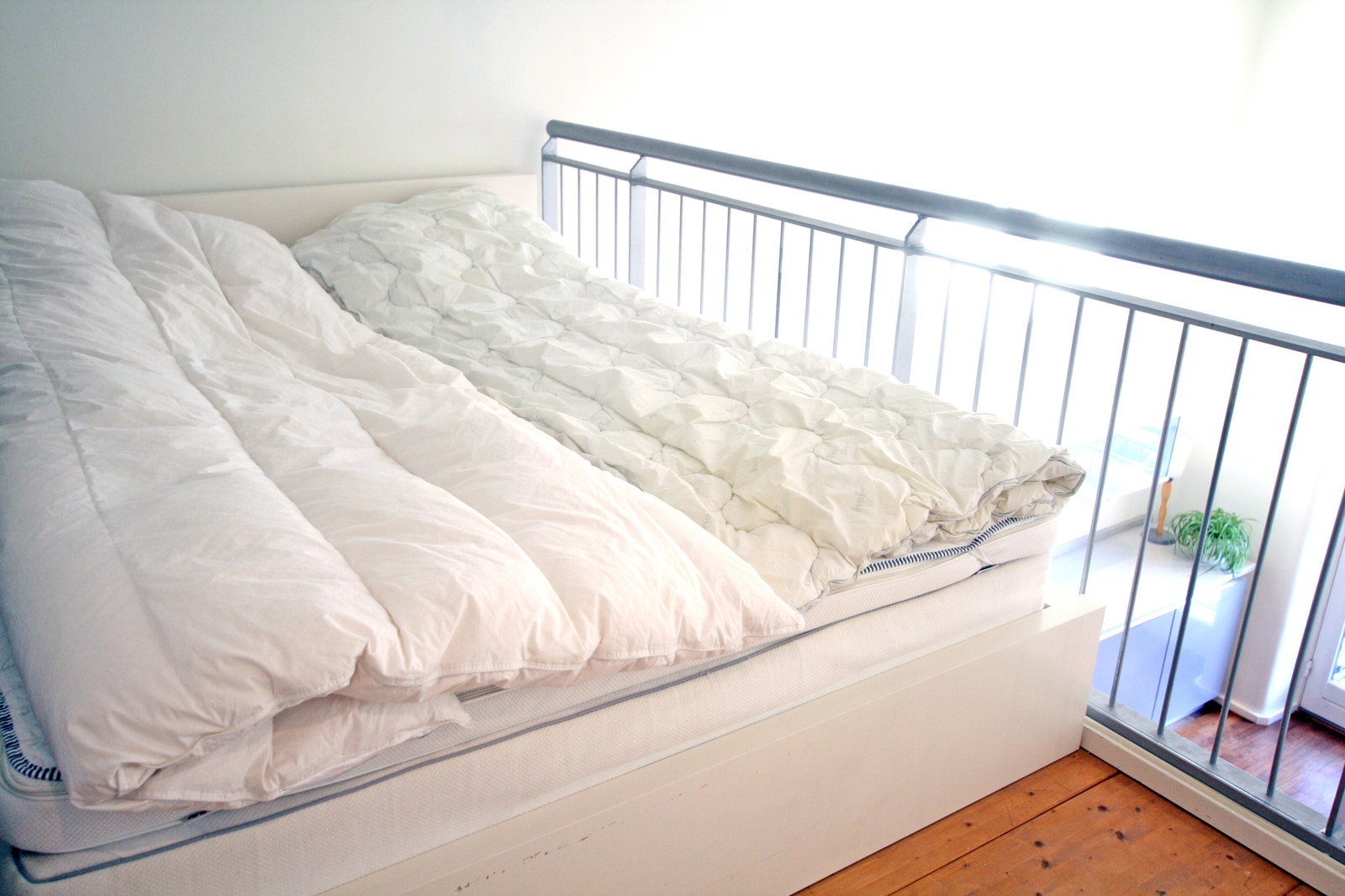 Dobbeltseng på hemsen Galleribilde