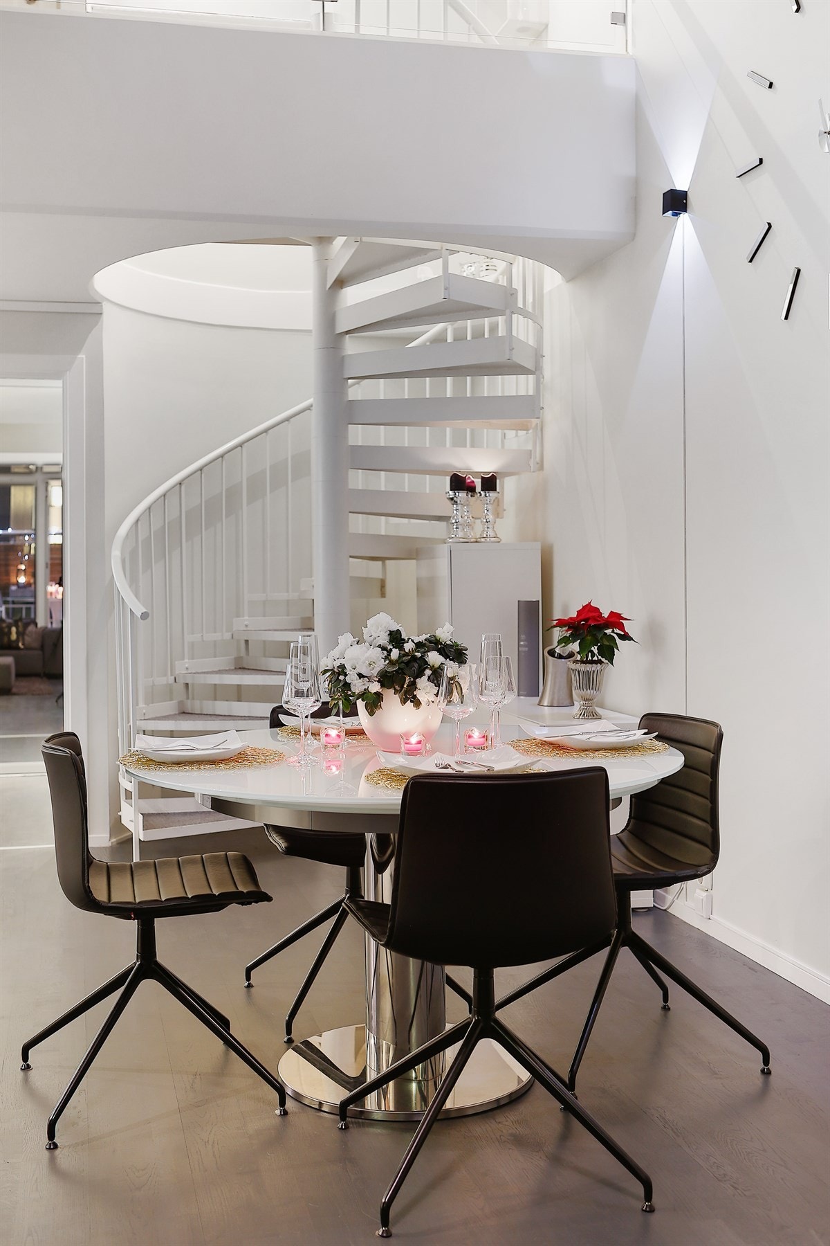 God plass til spisebord. Galleribilde