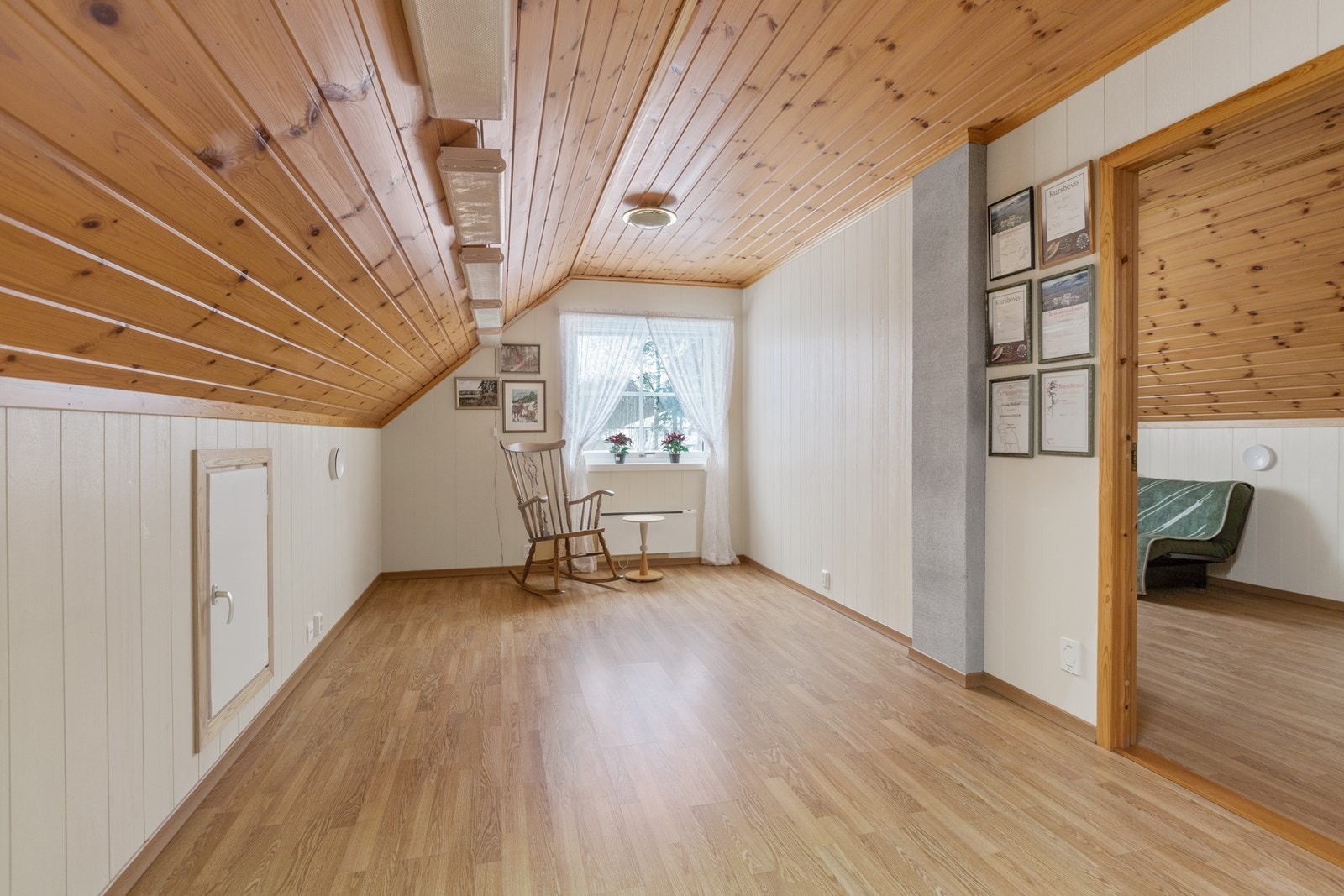 Stue og soverom Galleribilde