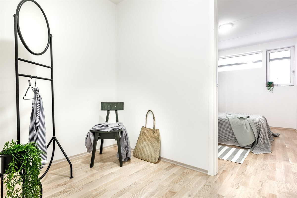 Hovedsoverommet har eget walk-in closet
