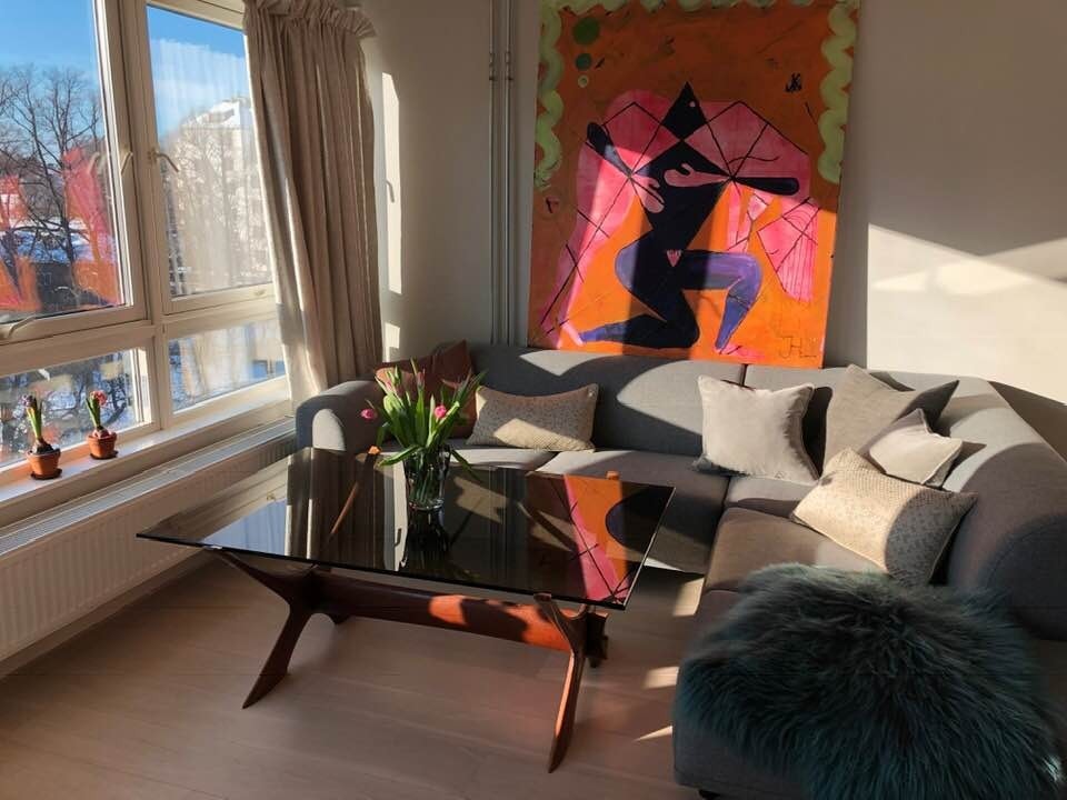 Ny møblering, bildet skal ut Galleribilde