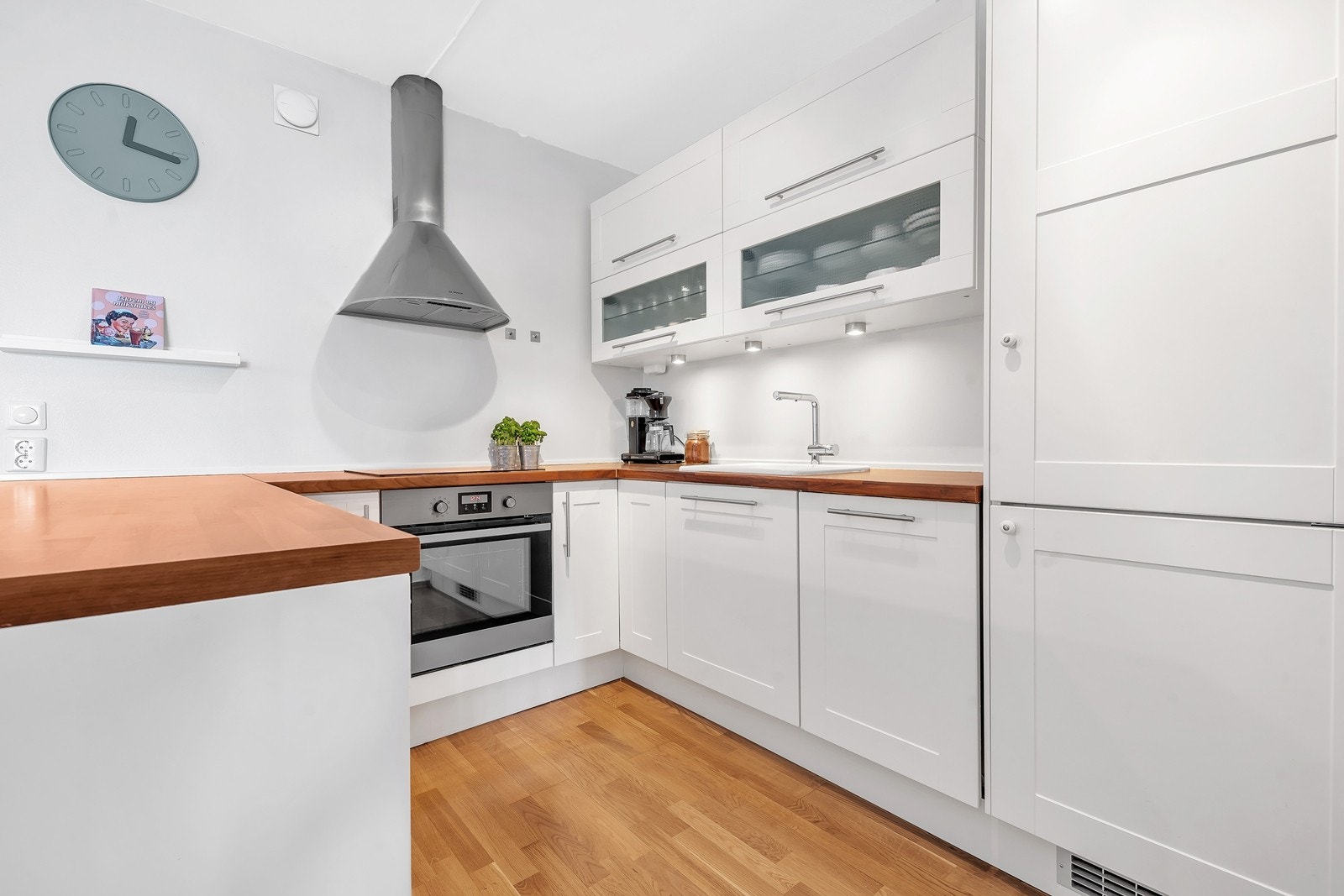 Kjøkken - Benkeplate av laminert spon Galleribilde