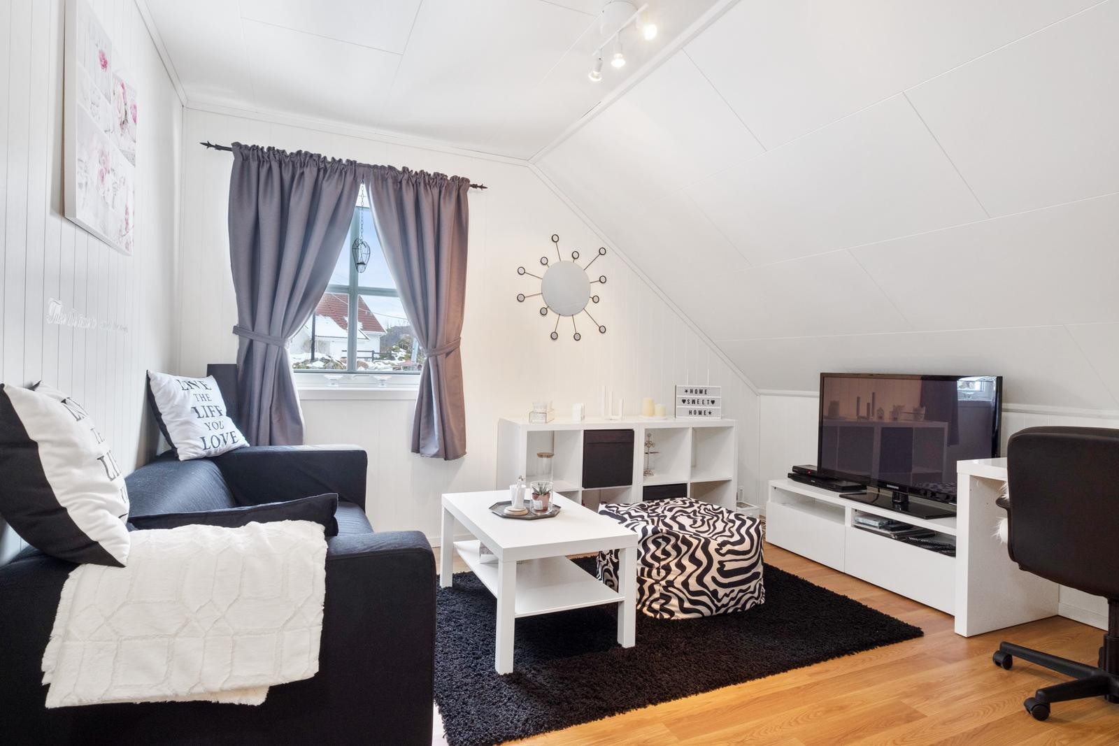 Soverom/loftstue Galleribilde