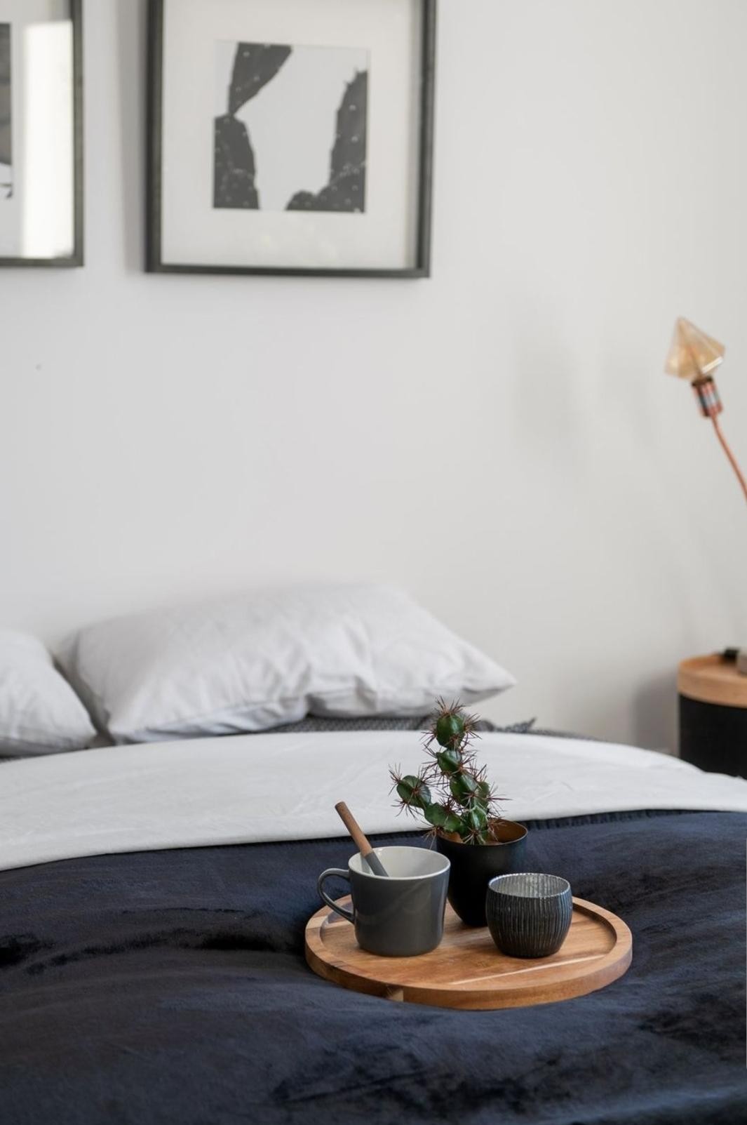 Soverommet vender mot gården. Galleribilde