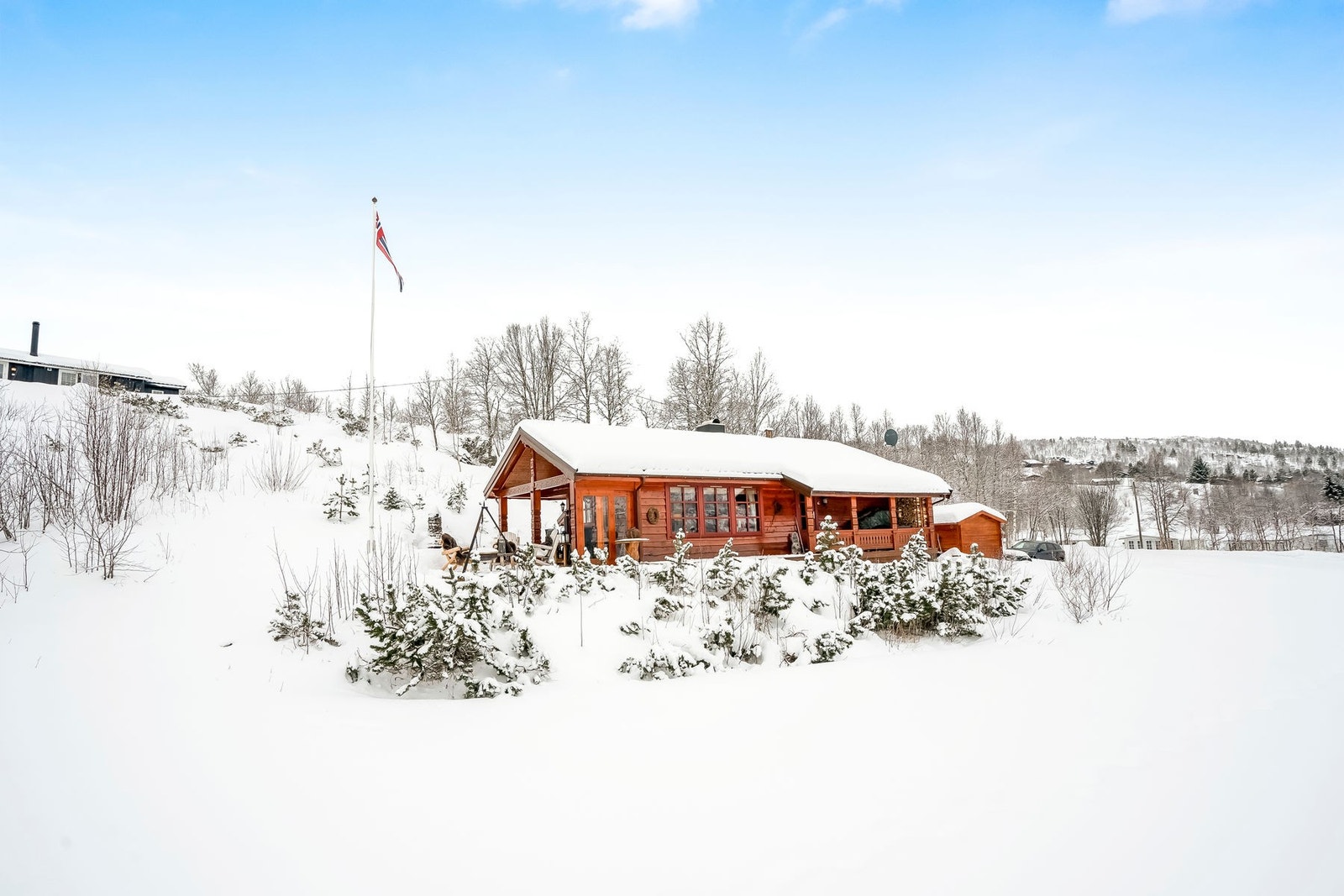 Særdeles god idyll på fjellet. Rett v/skispor og elven. Kjør til døren. Galleribilde