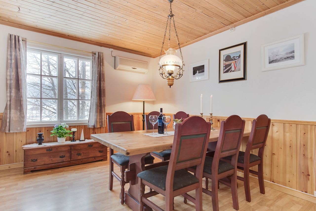 Hyggelig plass til spisebordet. Galleribilde