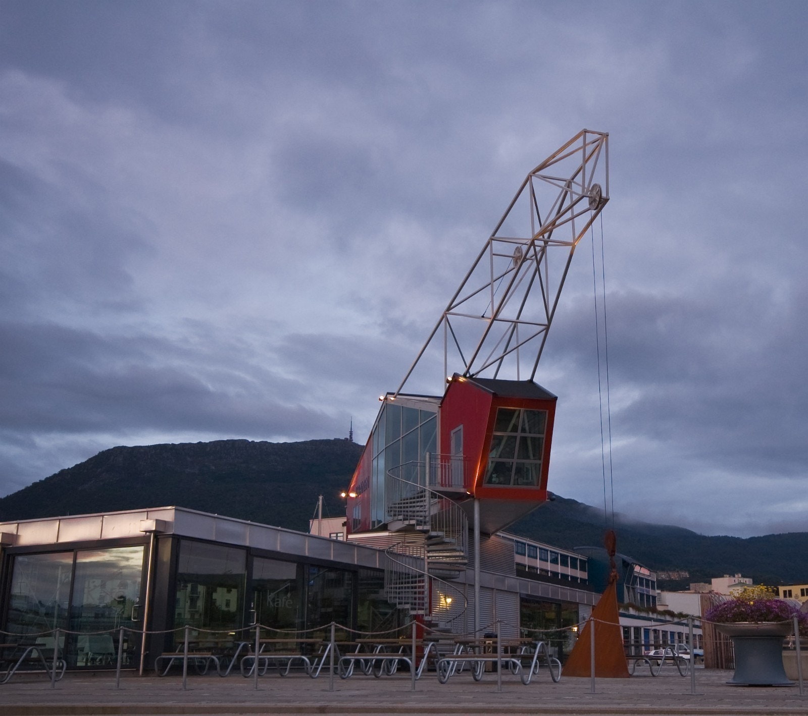 I Kranen finner du Colonialen, med utsøkt mat og møterom Galleribilde