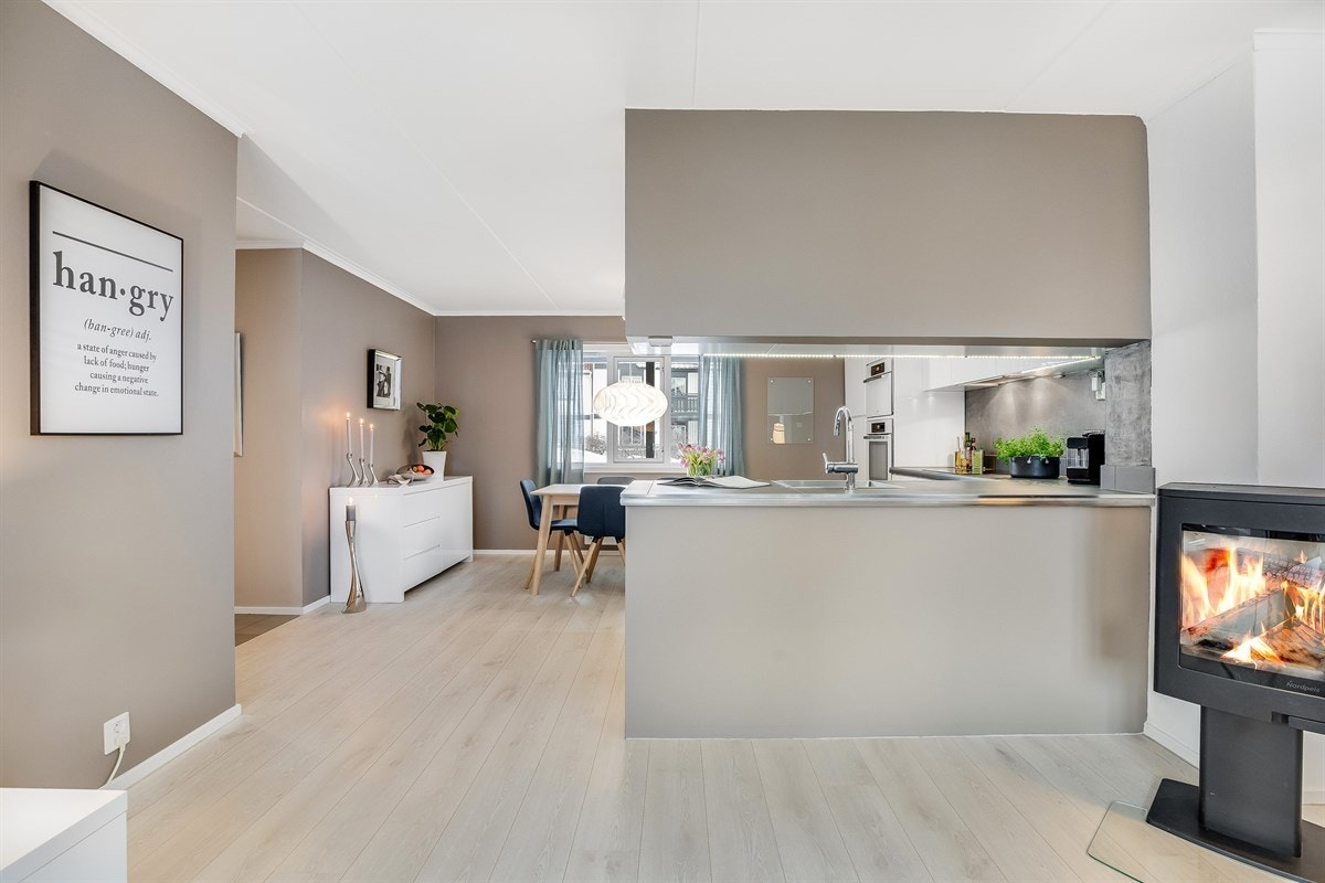 Delvis åpen kjøkkenløsning Galleribilde