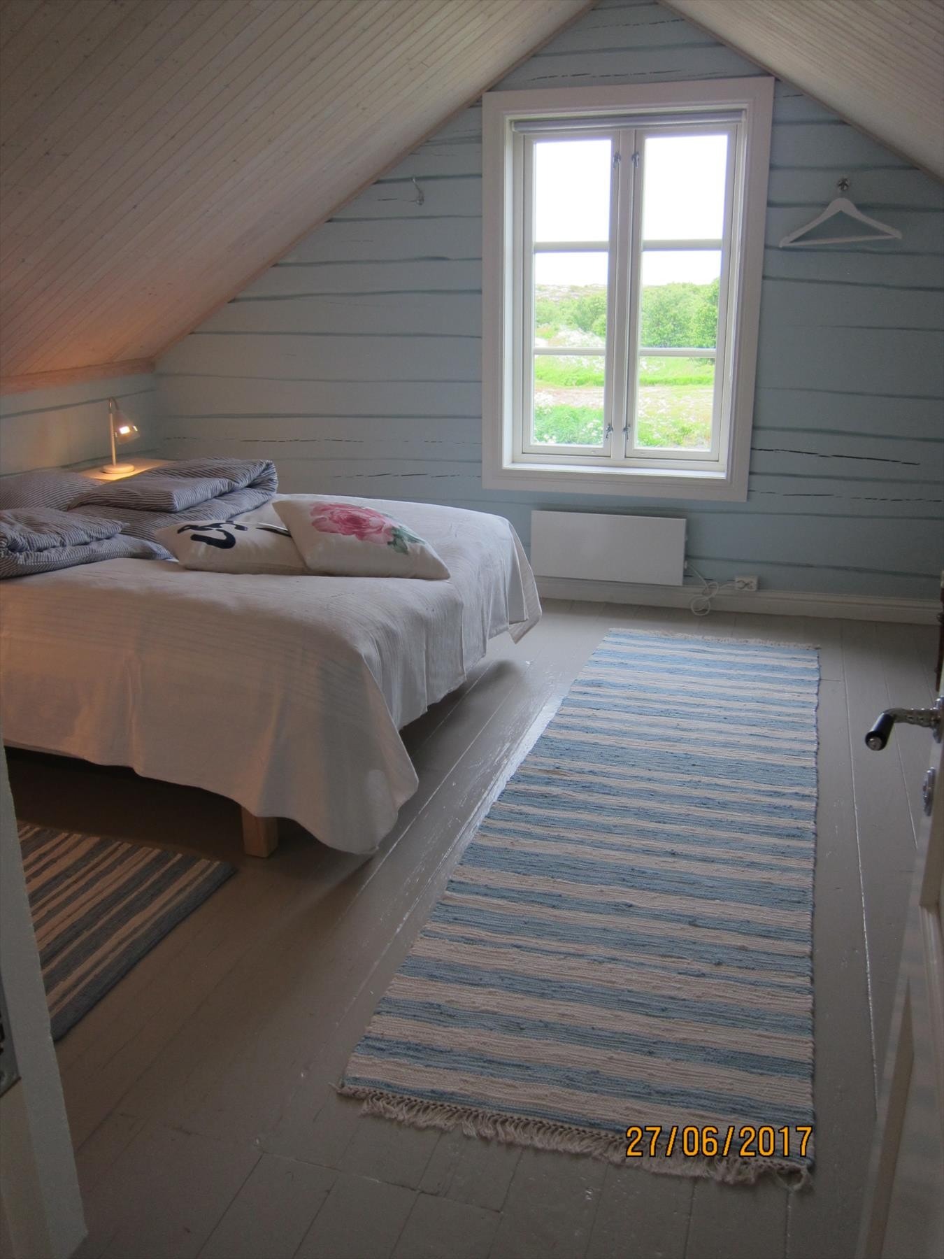 Soverom på loft Galleribilde