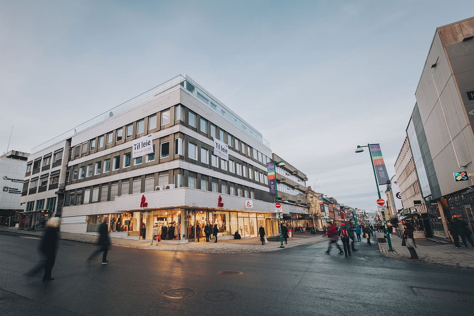 Nord-Norges mest trafikkerte hjørne. Galleribilde