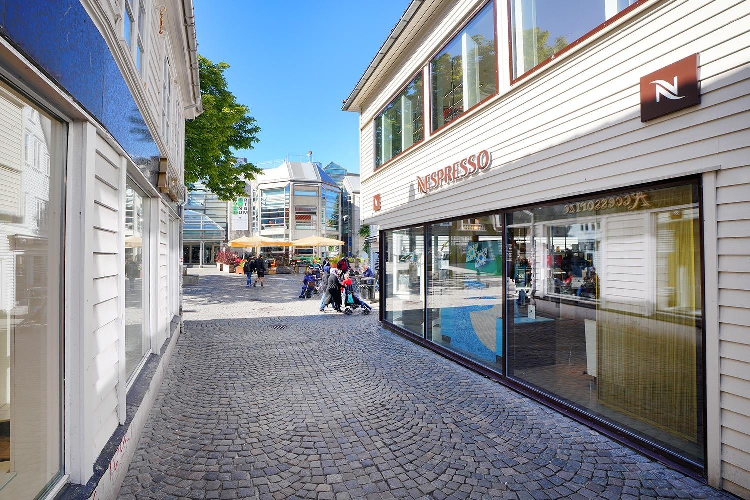 Fasaden ble pusset opp da Nespresso flyttet inn. Galleribilde