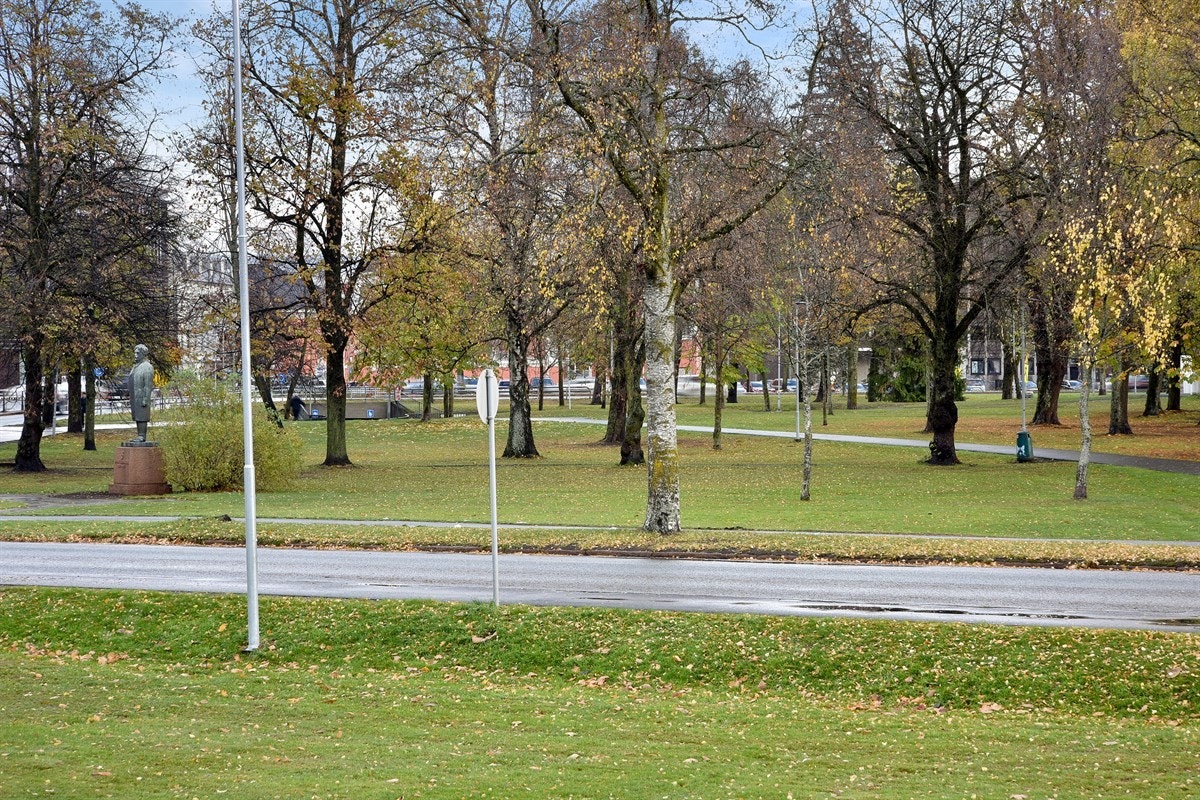 Fra stuen er det herlig utsyn mot Museumsparken. Galleribilde