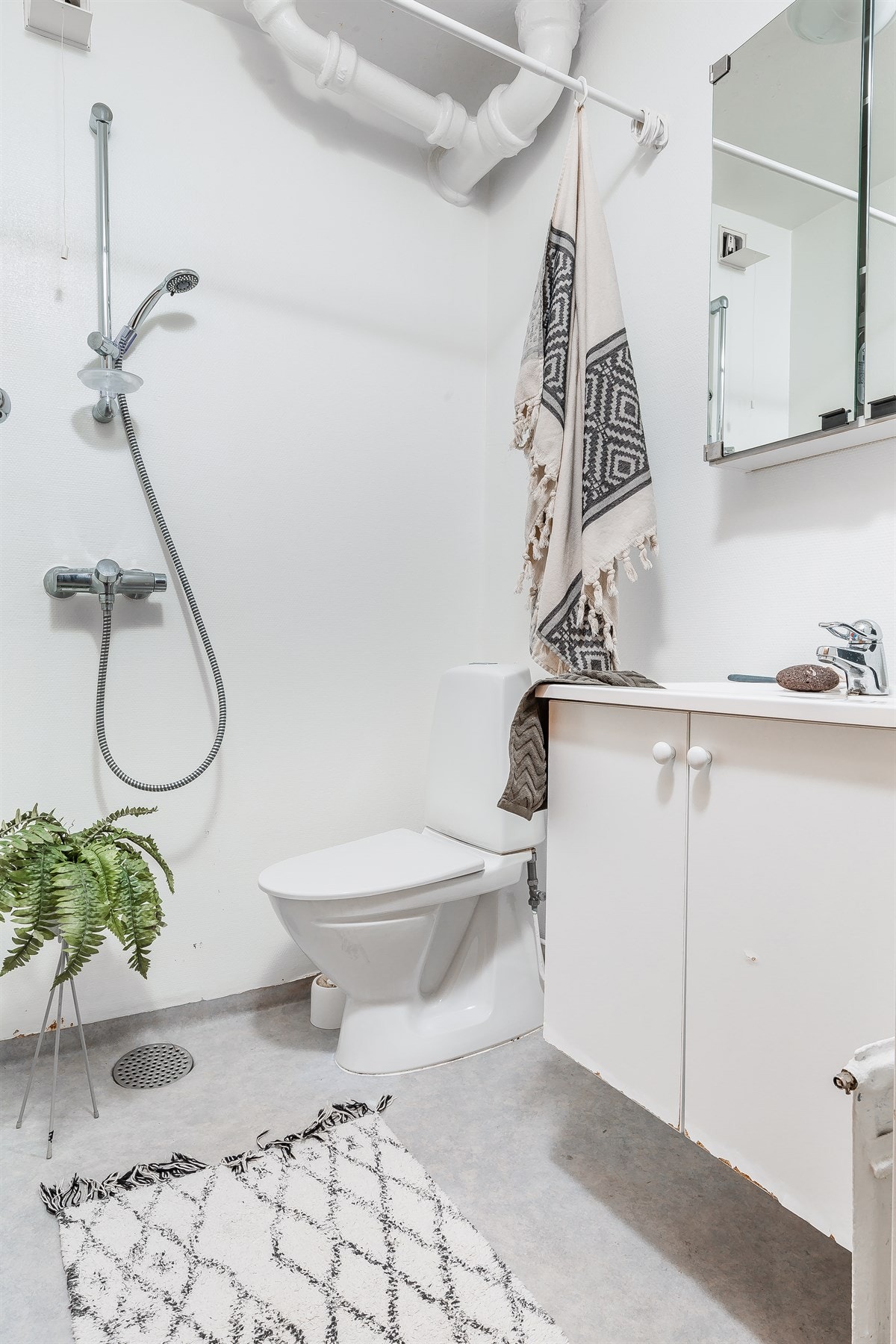 Bad med wc og dusj Galleribilde