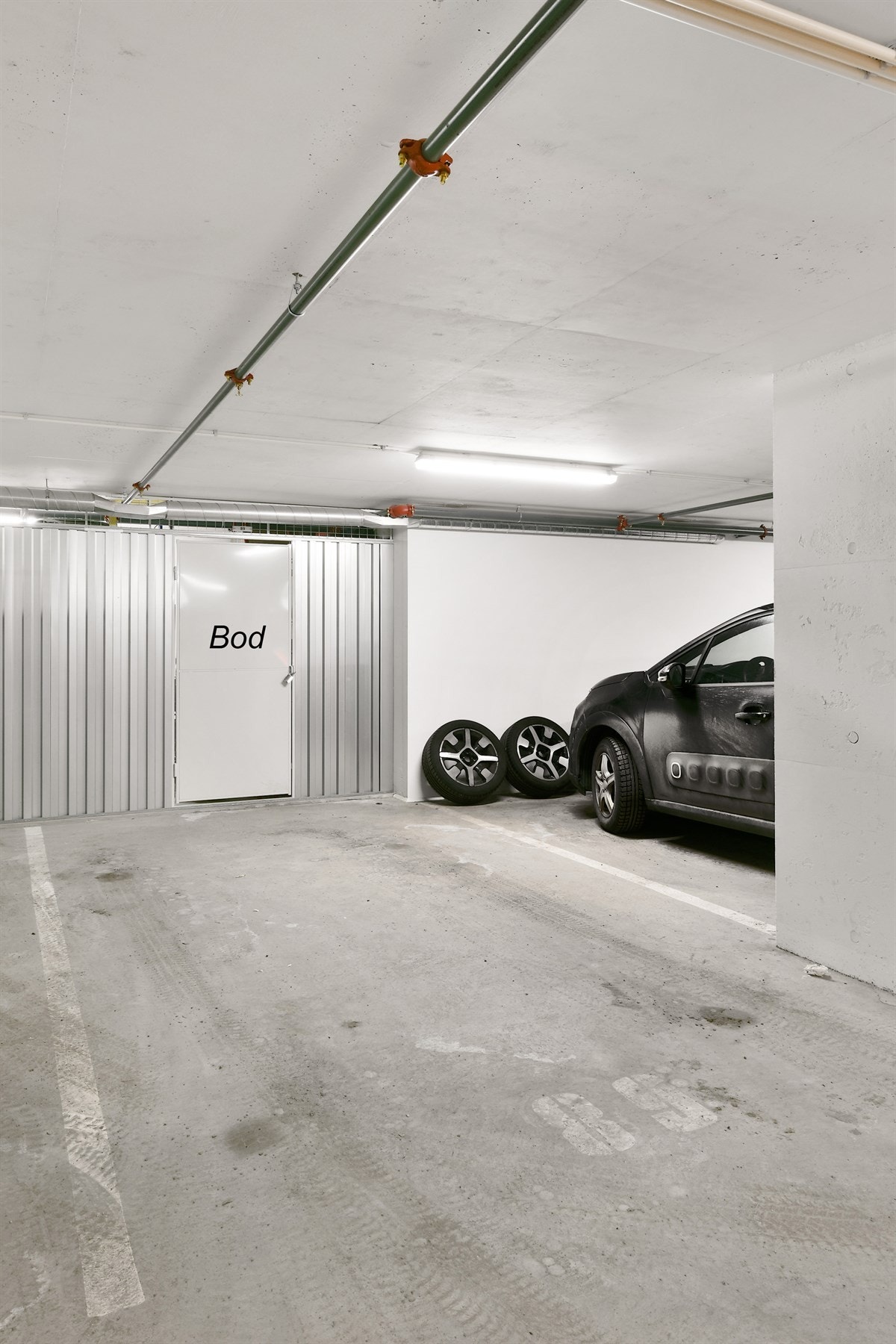 Disponibel sportsbod på ca. 5 kvm. Galleribilde