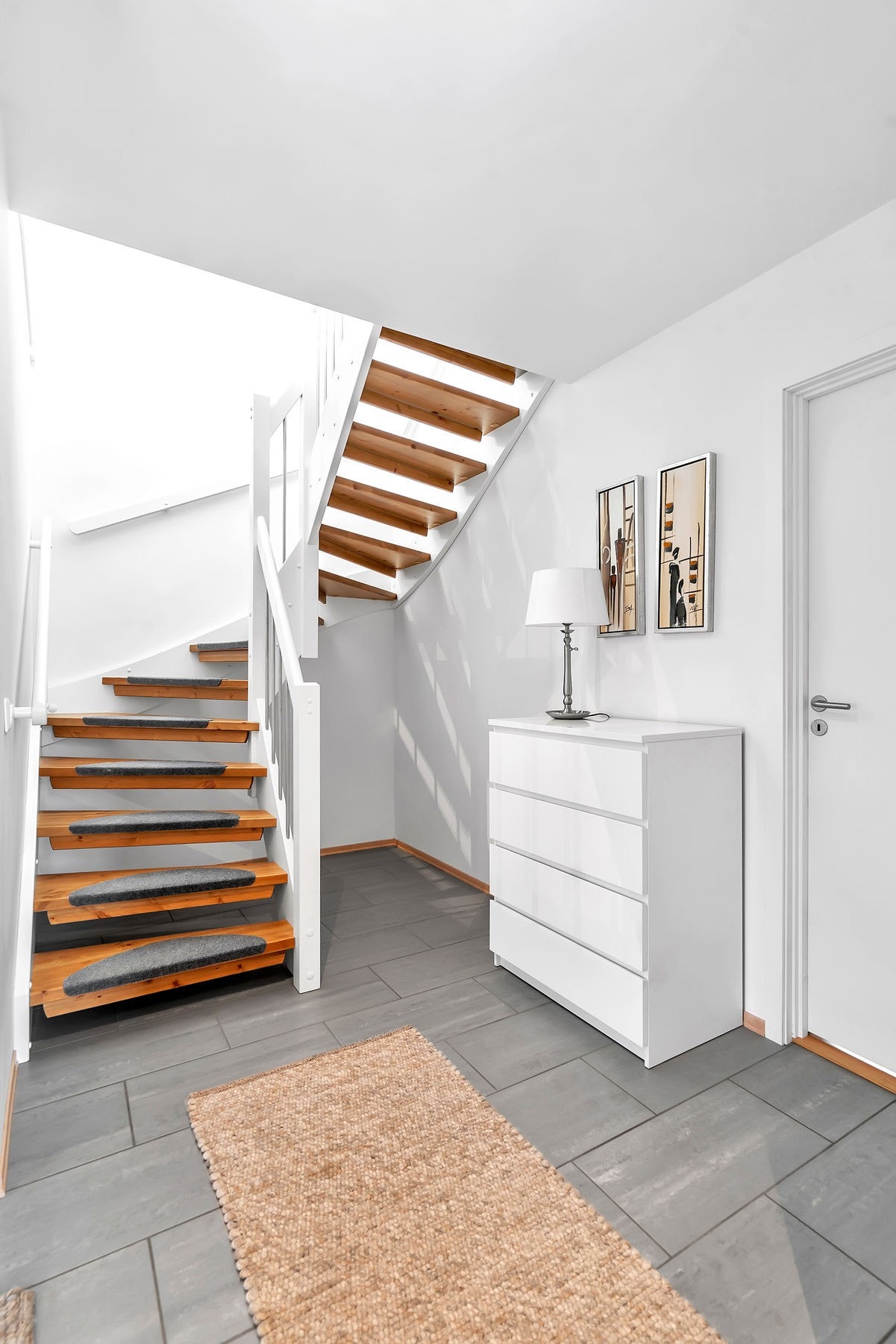 Plass til oppbevaringsmøblement Galleribilde