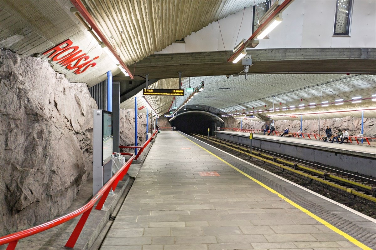 Få minutters gange til bussholdeplass samt T-banestasjon på Romsås Senter Galleribilde