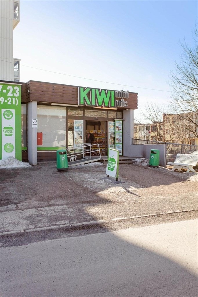 Kiwi Rødtvedt ligger i gangavstand. Galleribilde
