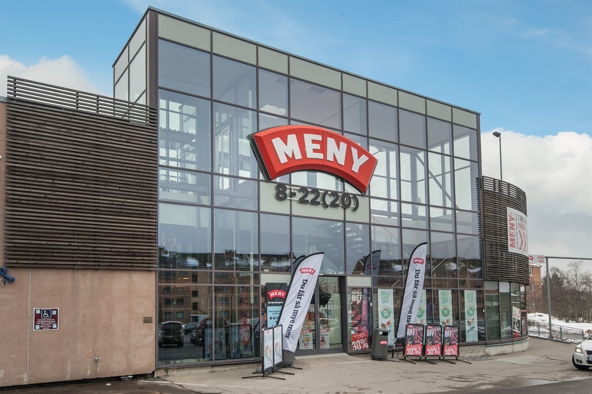 Dagligvarehandel kan gjøres på Meny eller Rema 1000 - Det gangavstand til Kalbakken senteret. Galleribilde